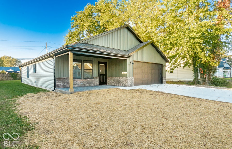 Property photo for 659 W Cherry Street, Scottsburg, IN