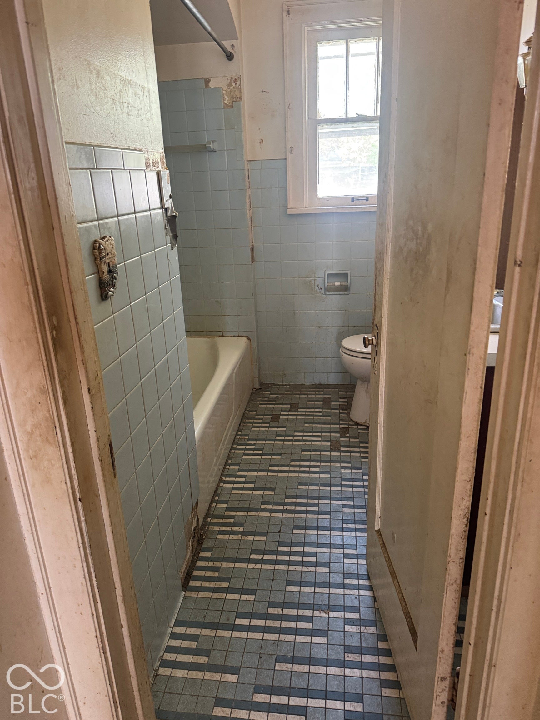 2804 S Illinois Street, Indianapolis, IN 46225 2804 S Illinois Street, Indianapolis, IN 46225