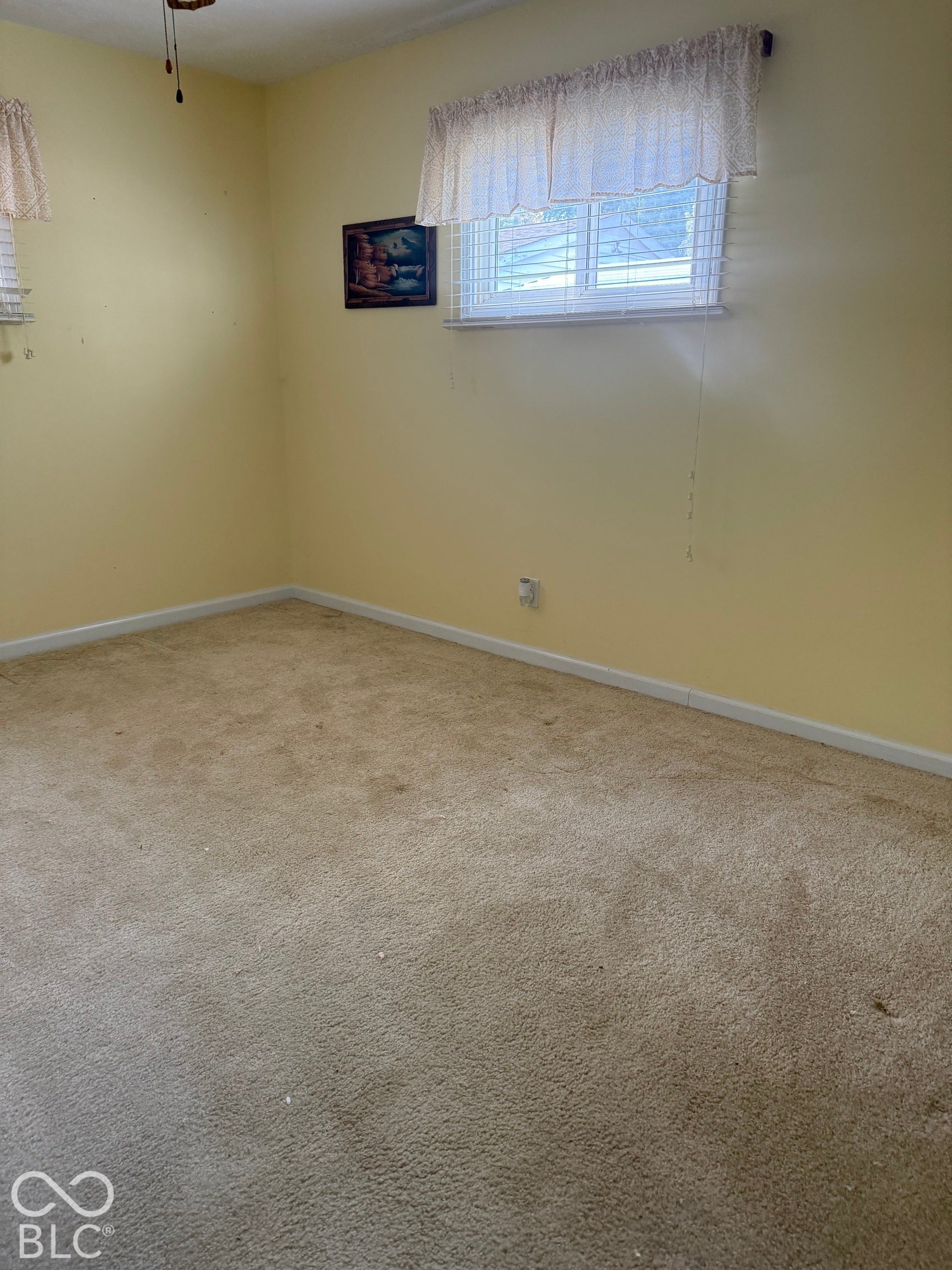 5341 White River Street, Greenwood, IN 46143