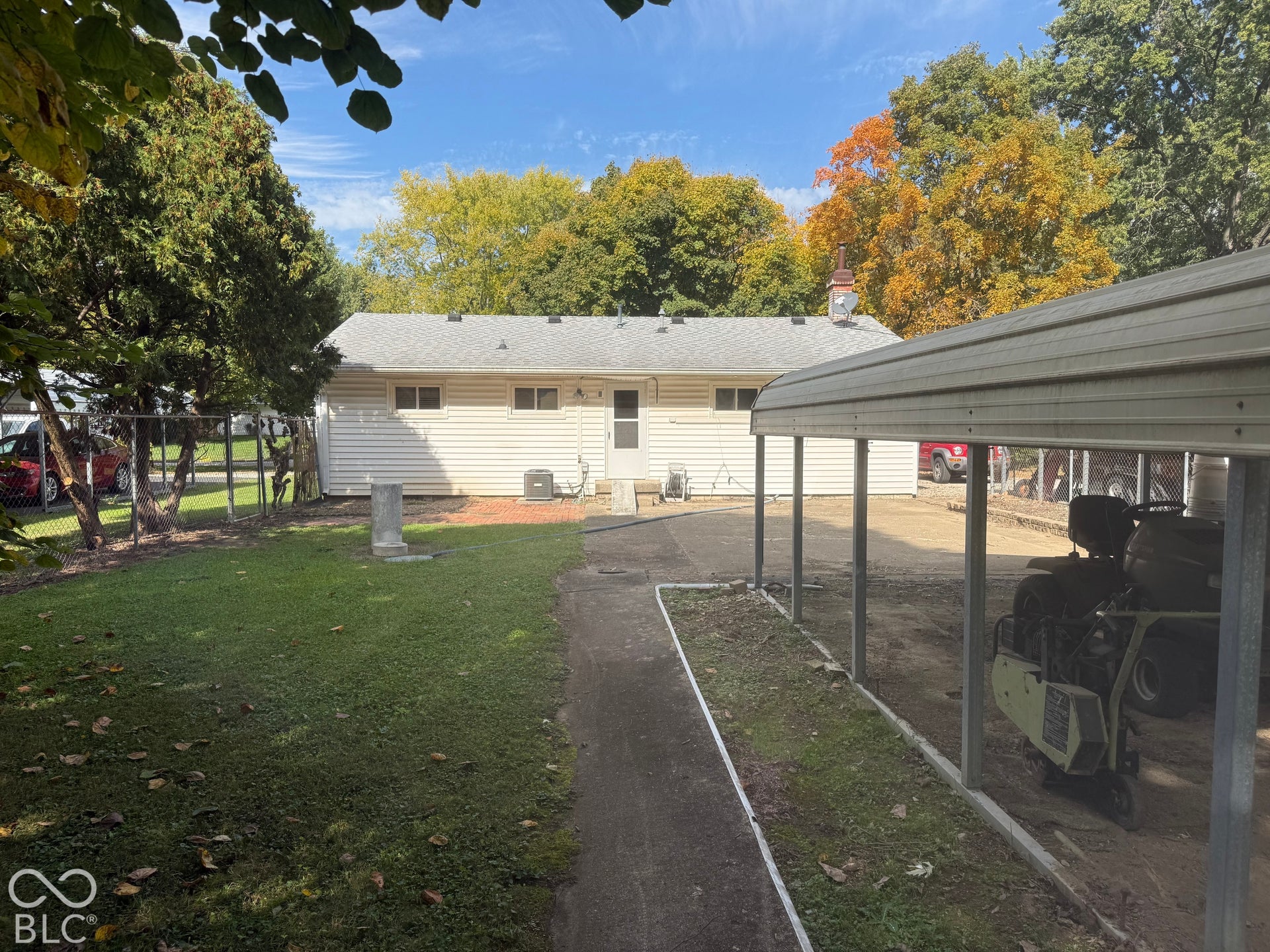 5341 White River Street, Greenwood, IN 46143