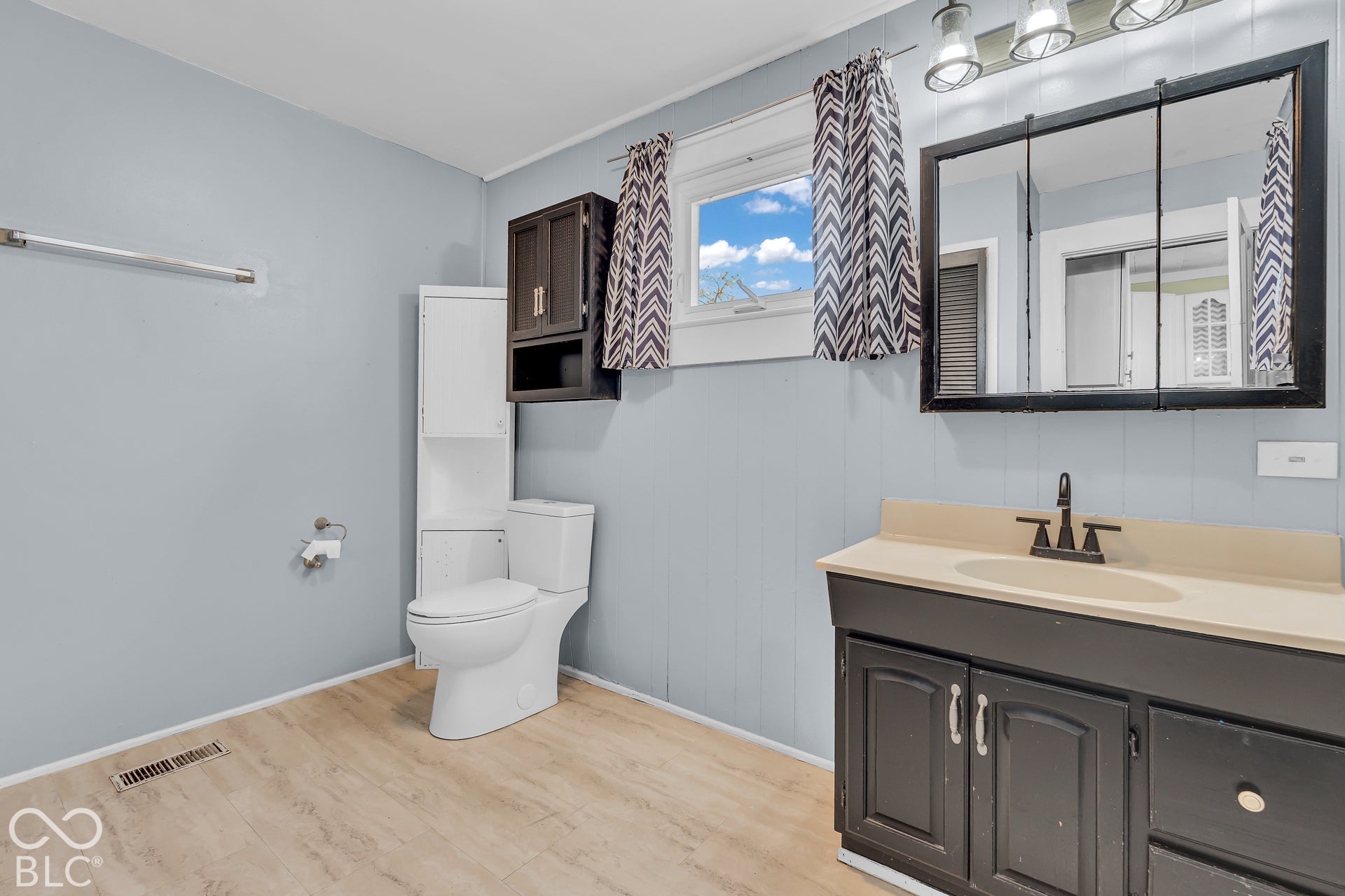 509 Walnut Street, Hope, IN 47246