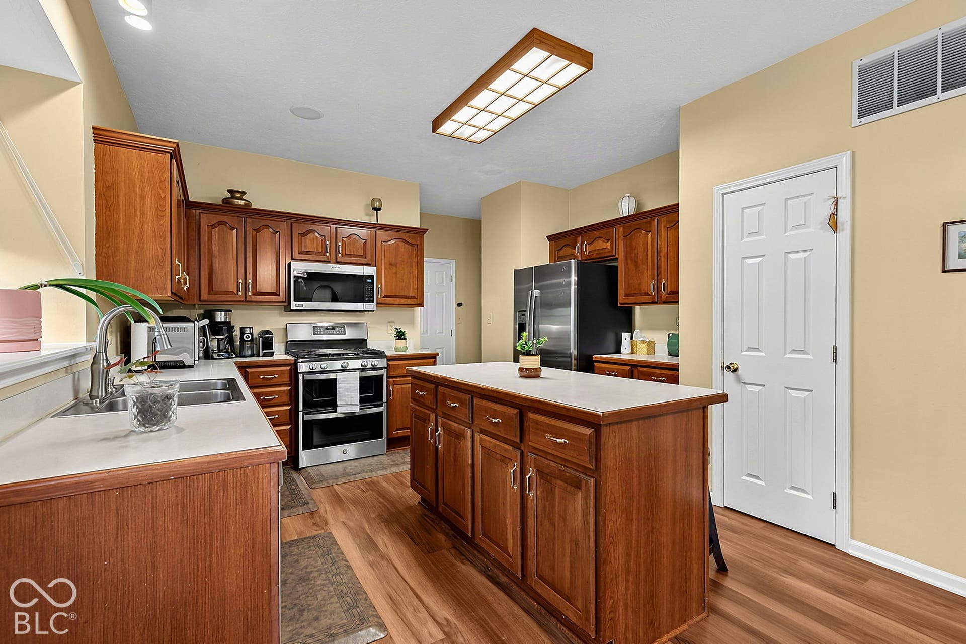 3243 Tates Way, Indianapolis, IN 46268