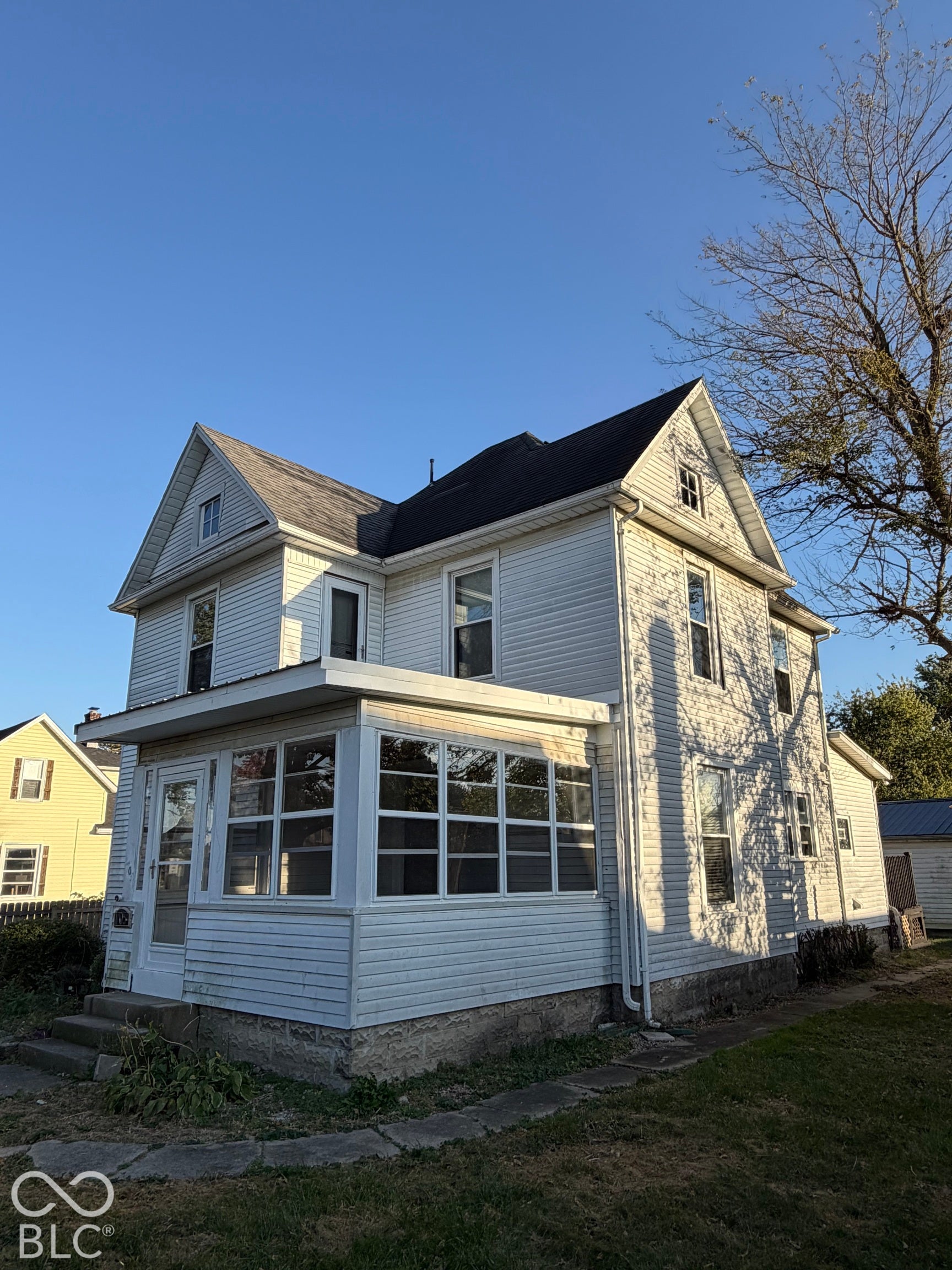 1705 S E Street, Elwood, IN 46036