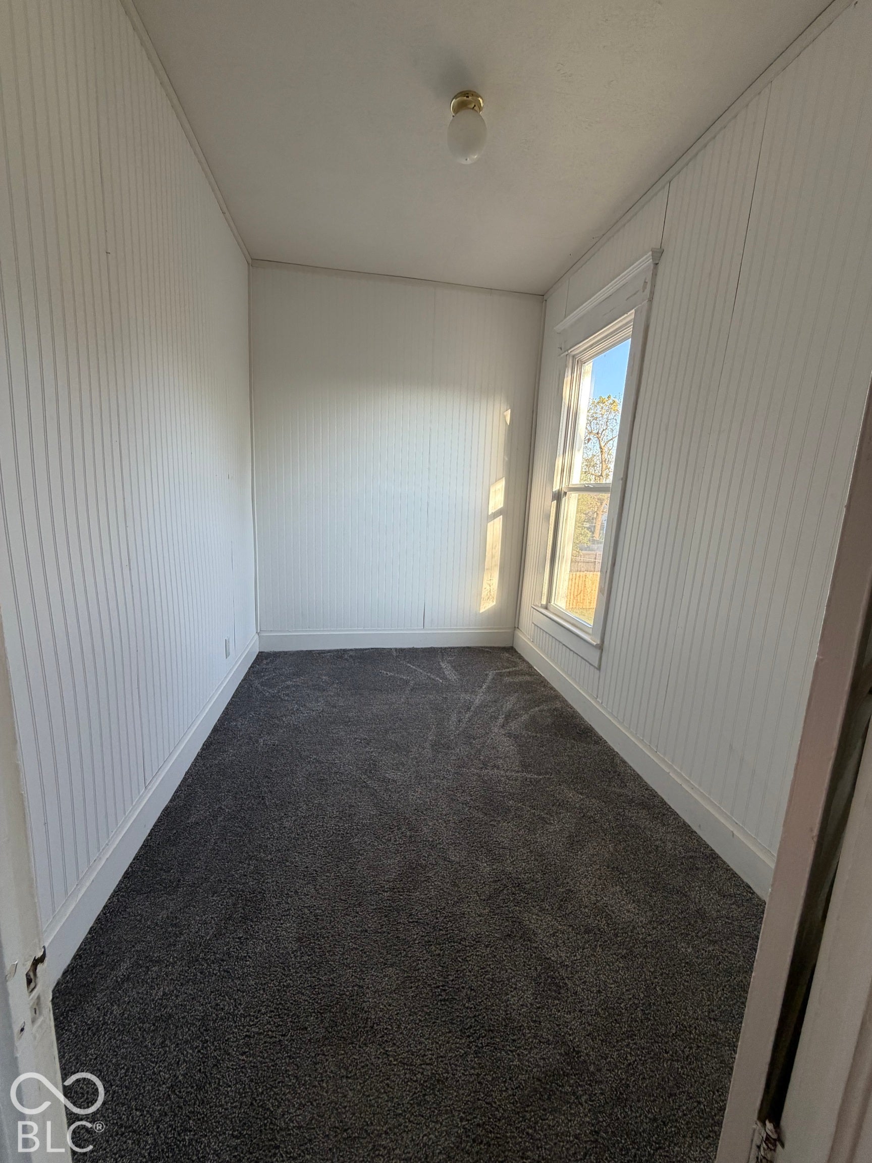 1705 S E Street, Elwood, IN 46036