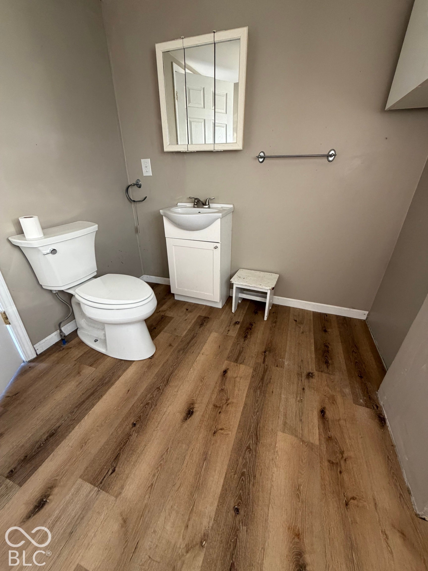 1705 S E Street, Elwood, IN 46036