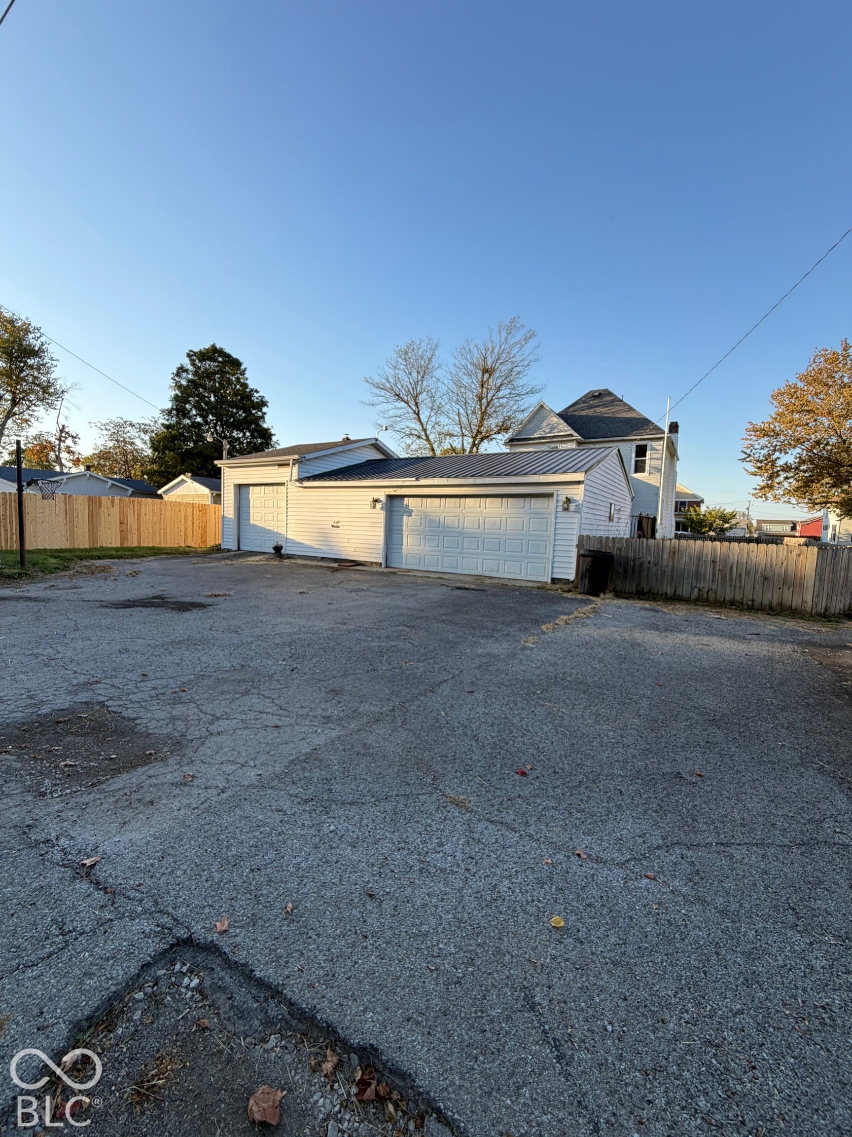 1705 S E Street, Elwood, IN 46036