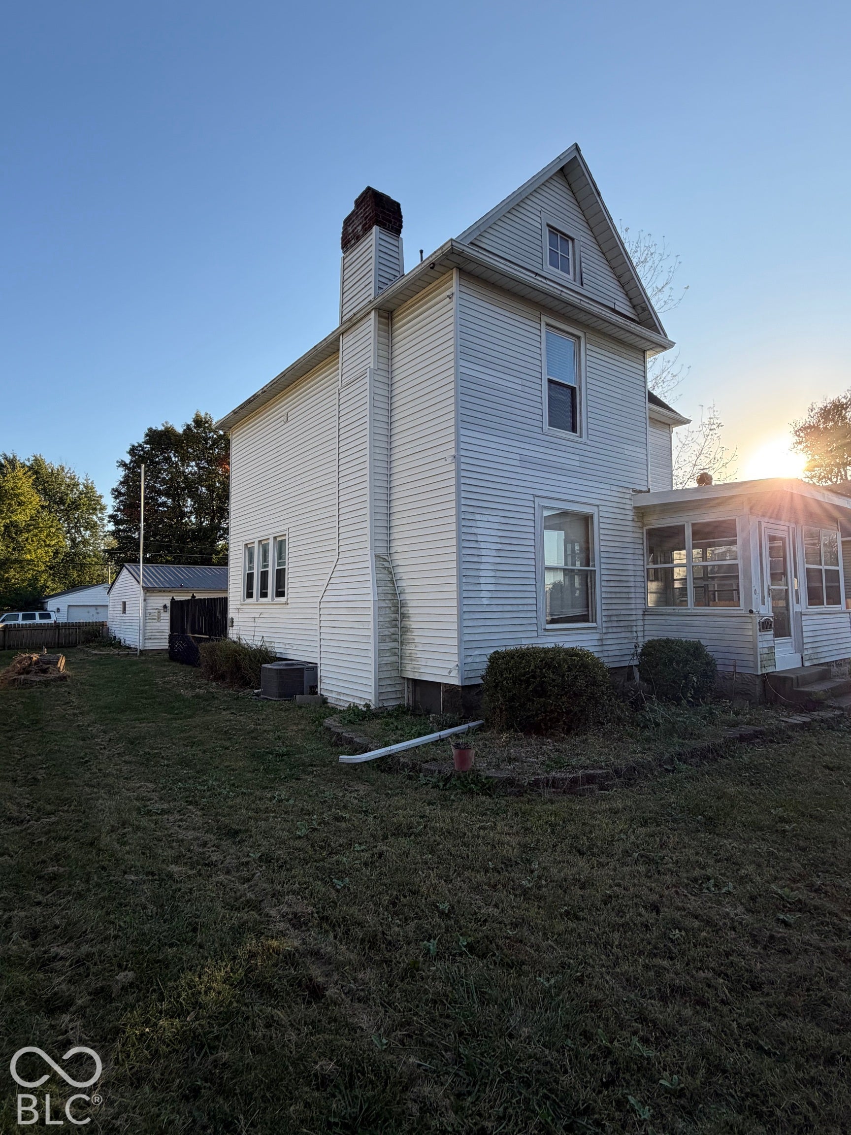 1705 S E Street, Elwood, IN 46036