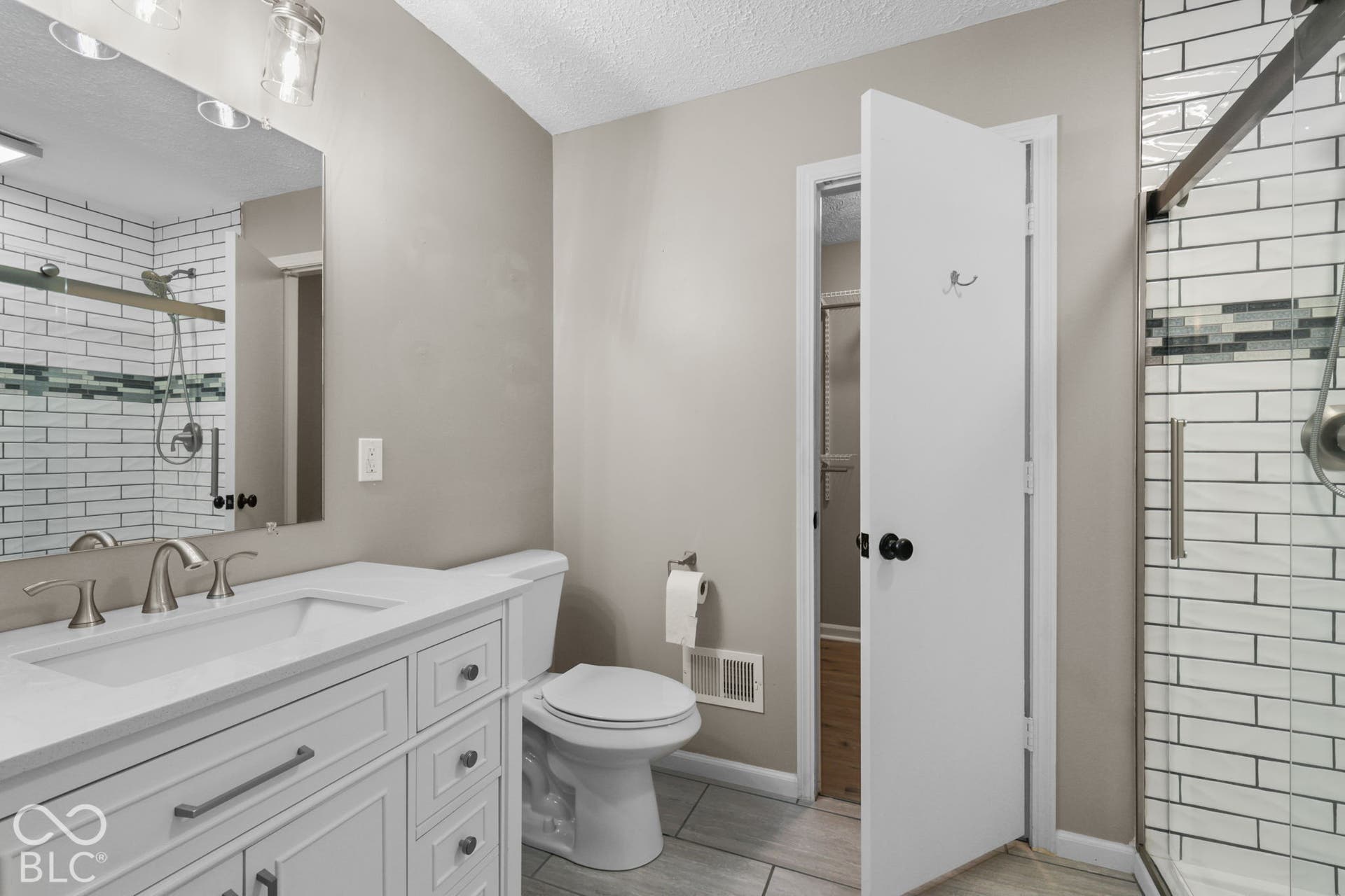801 S Restin Road, Greenwood, IN 46142