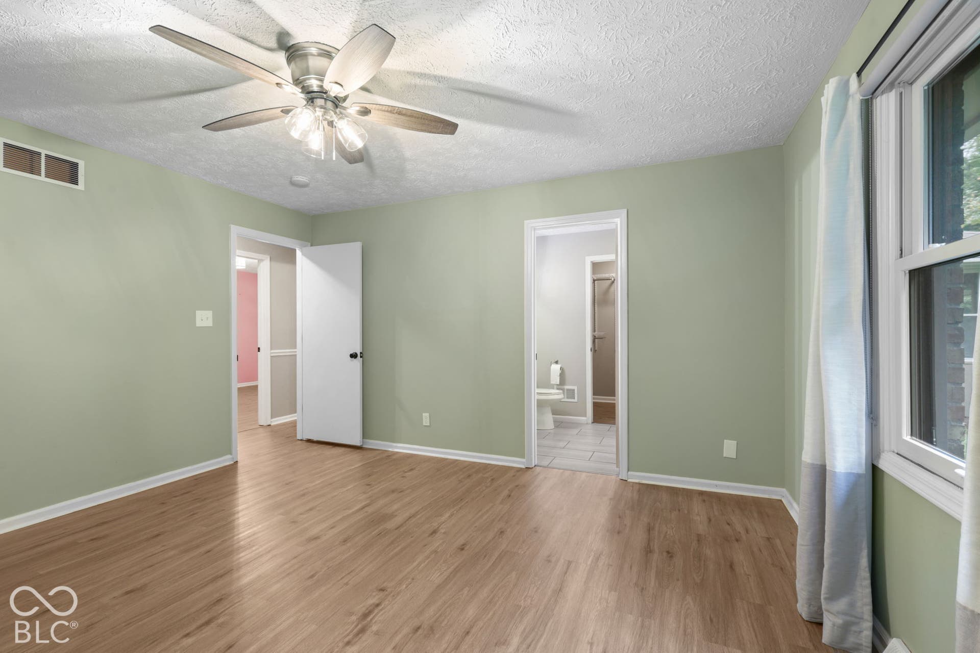 801 S Restin Road, Greenwood, IN 46142