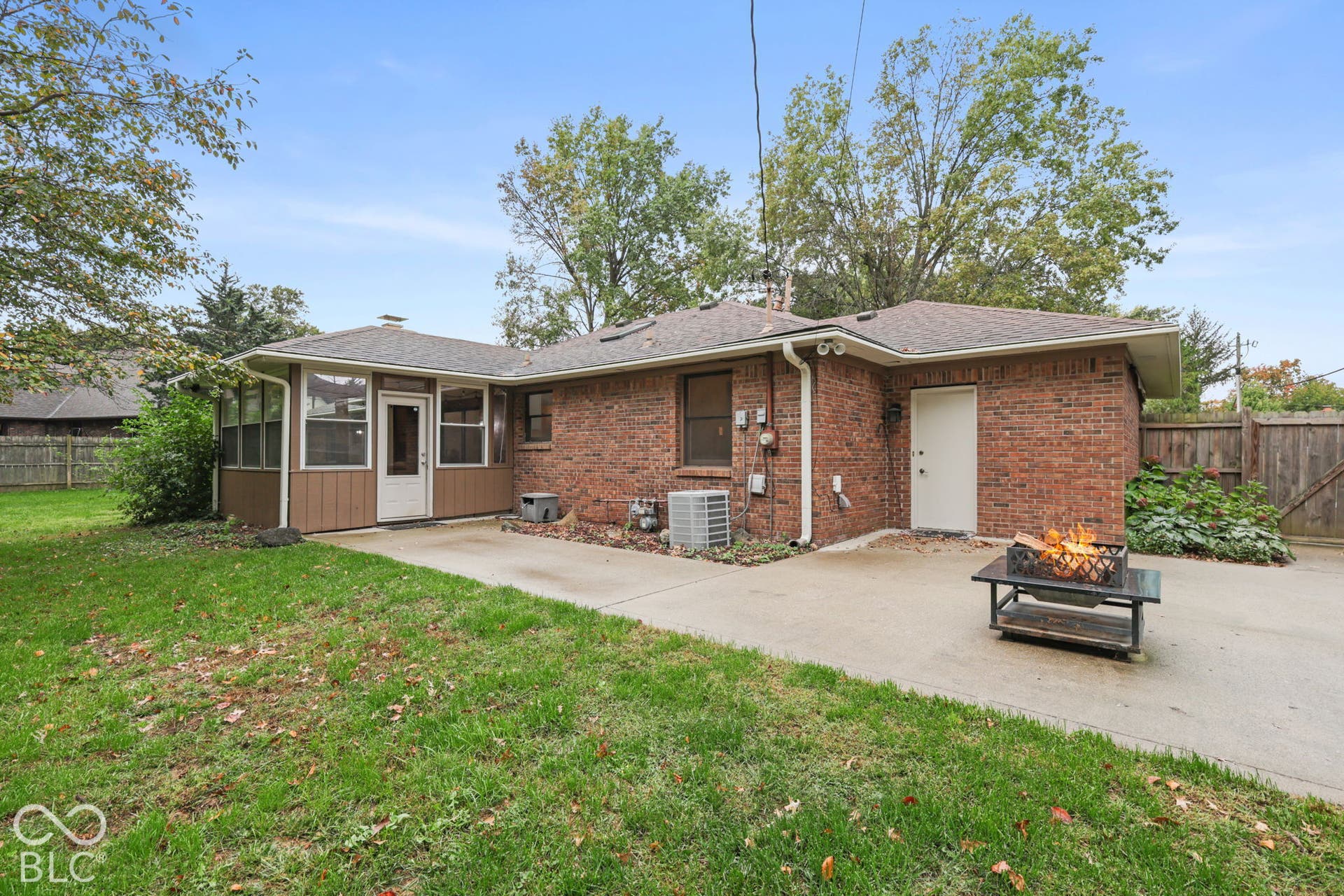 801 S Restin Road, Greenwood, IN 46142