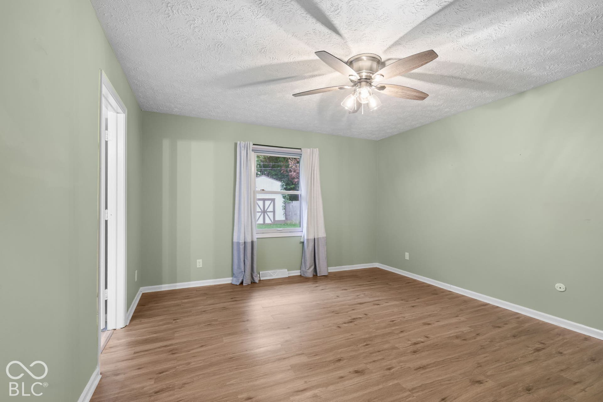 801 S Restin Road, Greenwood, IN 46142