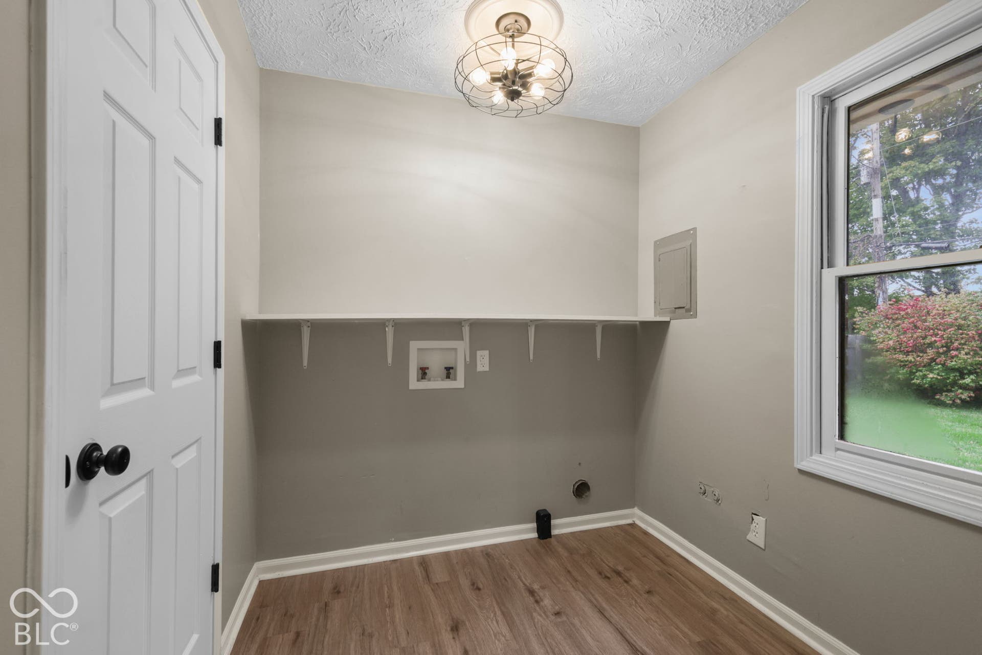 801 S Restin Road, Greenwood, IN 46142