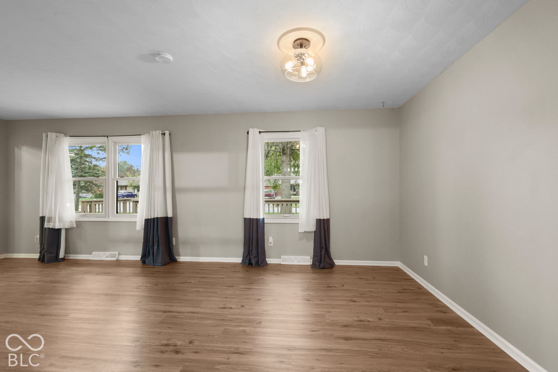 801 S Restin Road, Greenwood, IN 46142