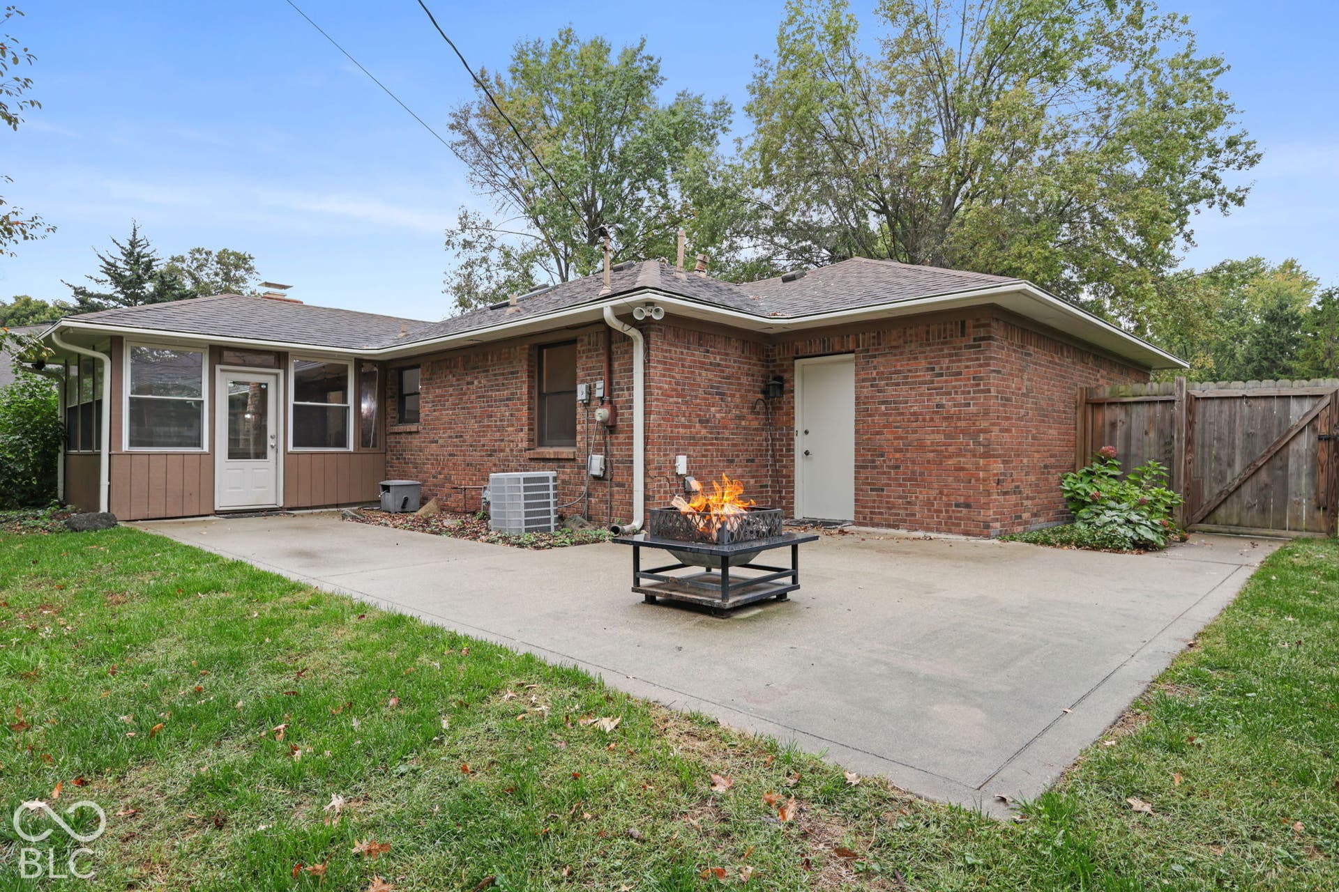 801 S Restin Road, Greenwood, IN 46142