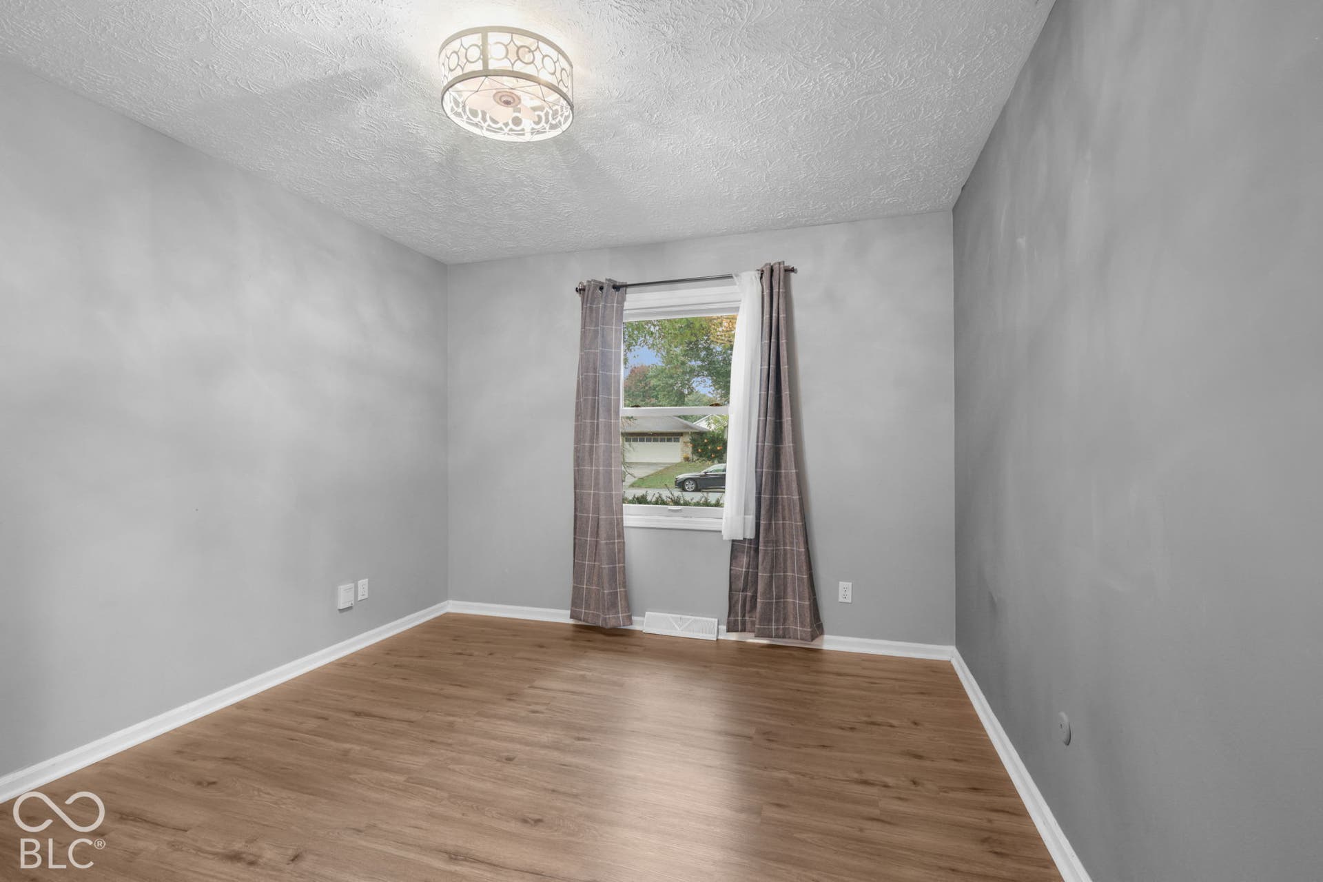 801 S Restin Road, Greenwood, IN 46142