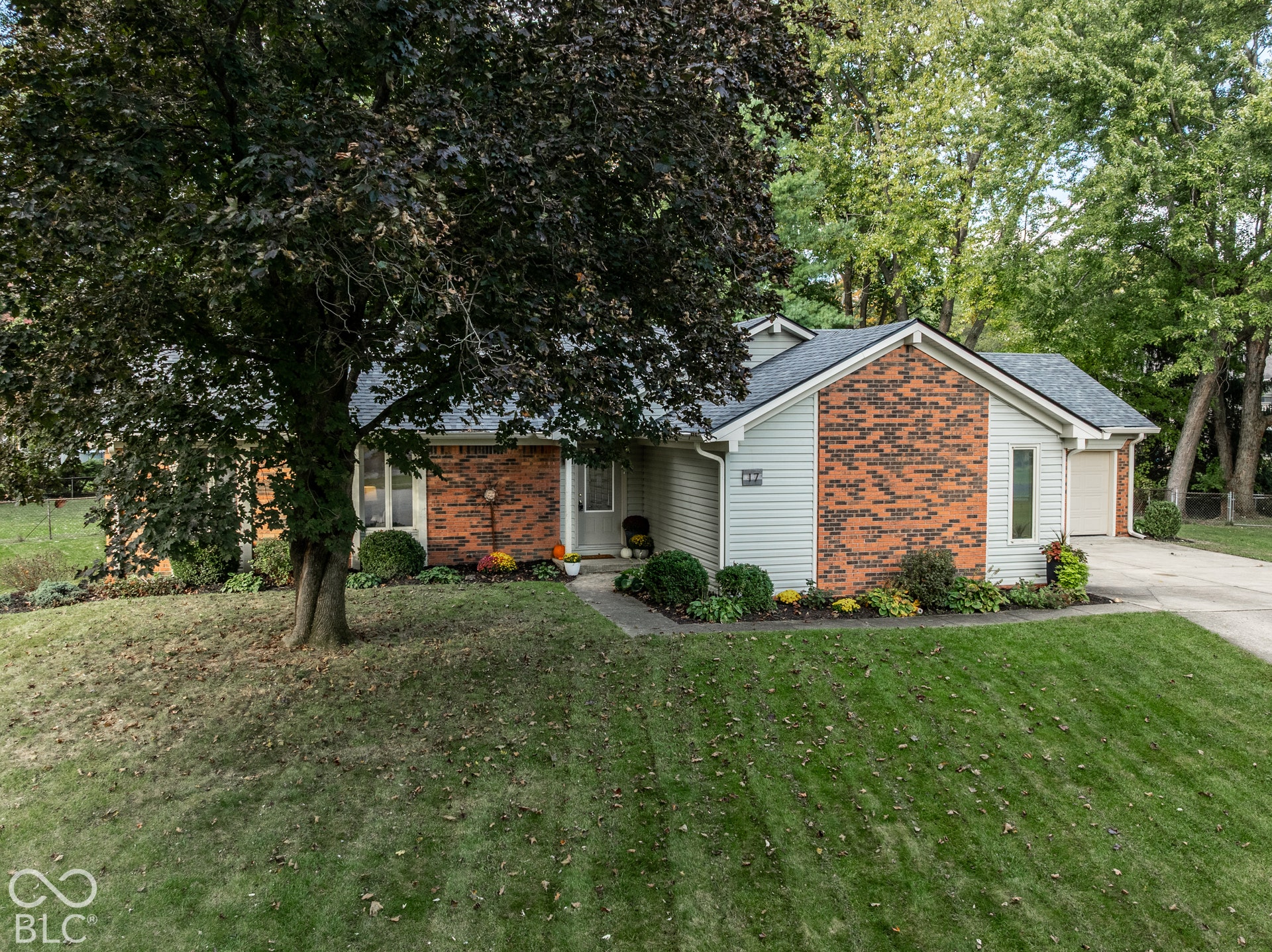 17 Green Court, Carmel, IN 46033 17 Green Court, Carmel, IN 46033