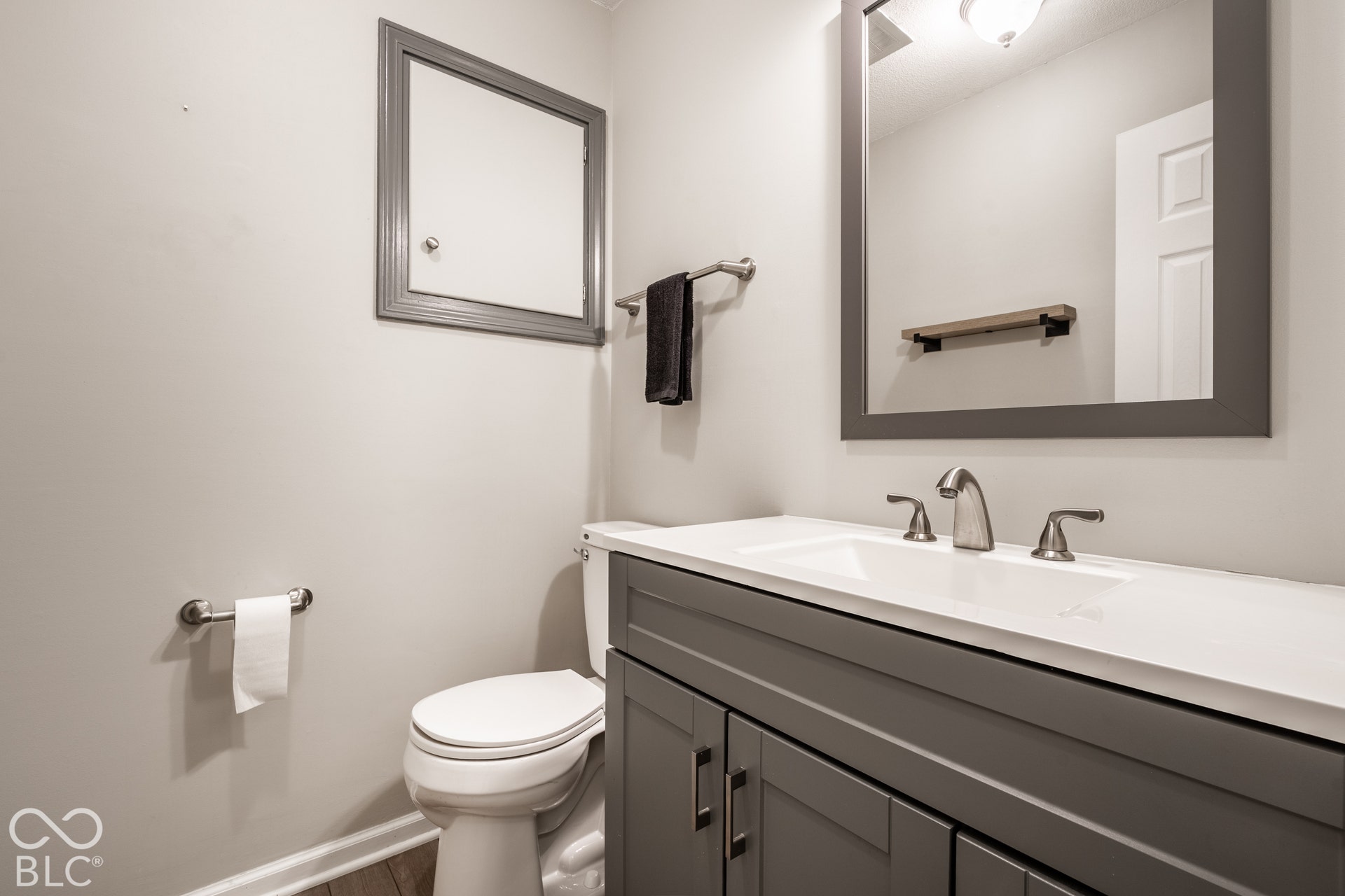 17 Green Court, Carmel, IN 46033 17 Green Court, Carmel, IN 46033