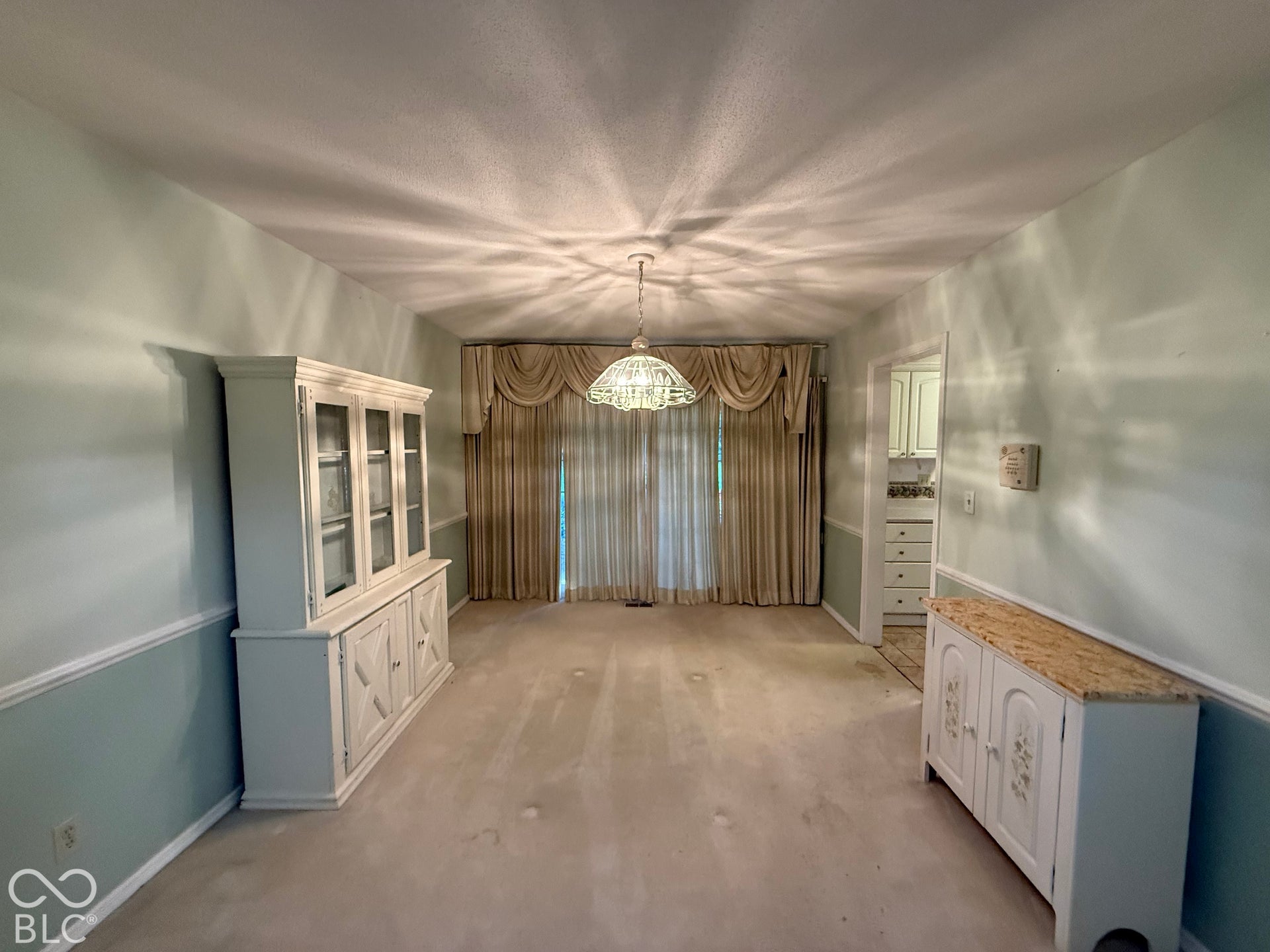 6414 Park Central Way, Indianapolis, IN 46260
