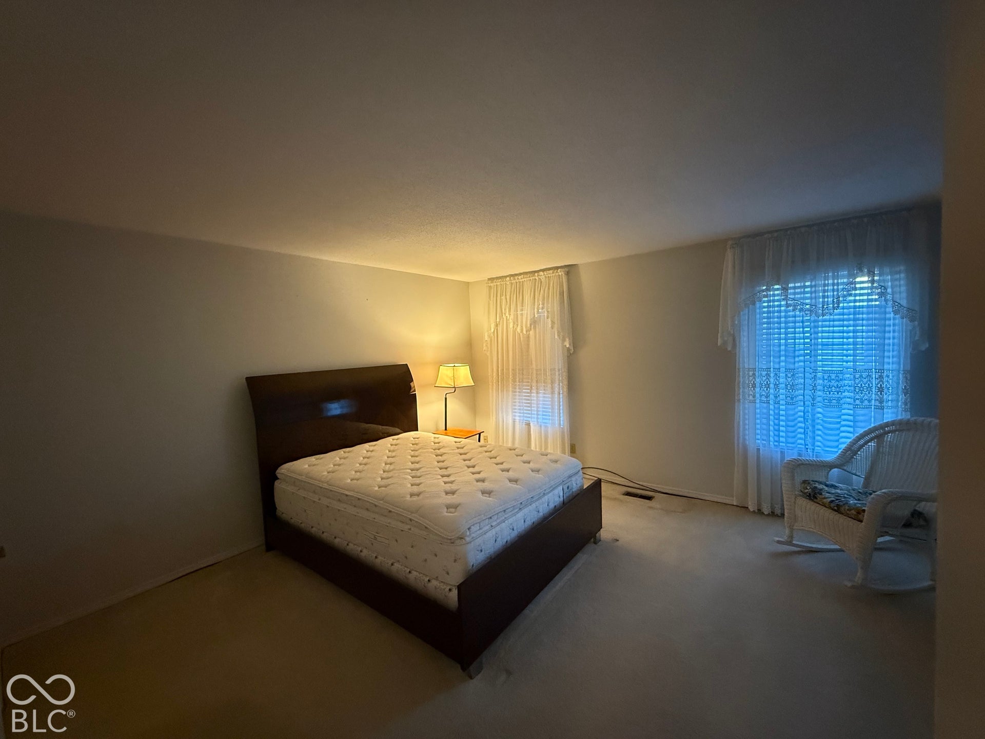 6414 Park Central Way, Indianapolis, IN 46260