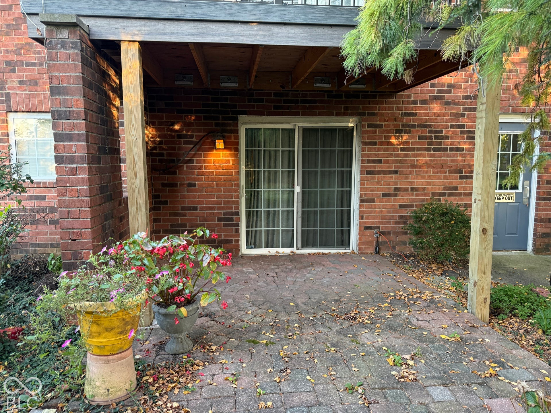 6414 Park Central Way, Indianapolis, IN 46260