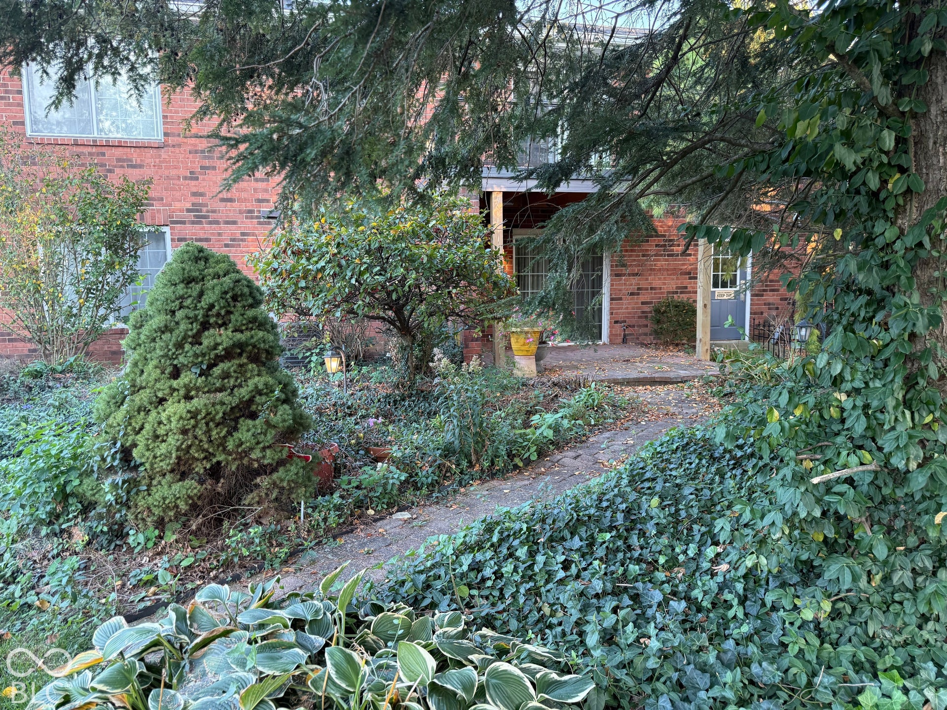 6414 Park Central Way, Indianapolis, IN 46260