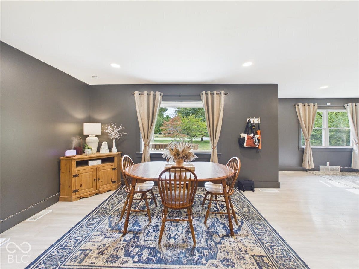 1048 Kessler Boulevard West Drive, Indianapolis, IN 46228