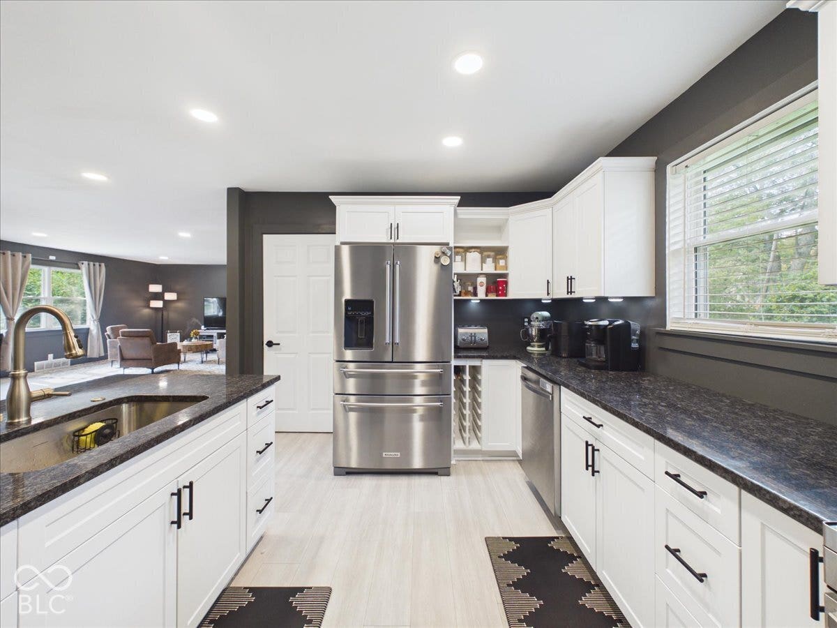 1048 Kessler Boulevard West Drive, Indianapolis, IN 46228