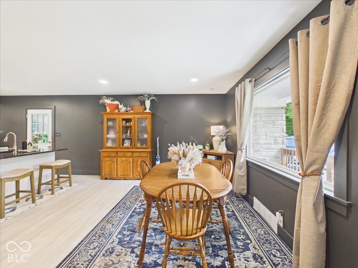 1048 Kessler Boulevard West Drive, Indianapolis, IN 46228