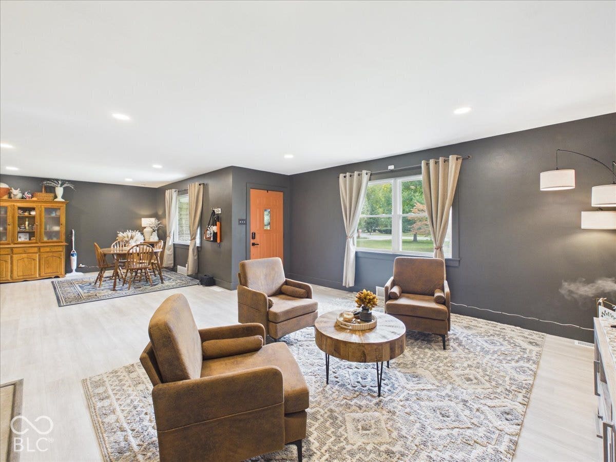 1048 Kessler Boulevard West Drive, Indianapolis, IN 46228