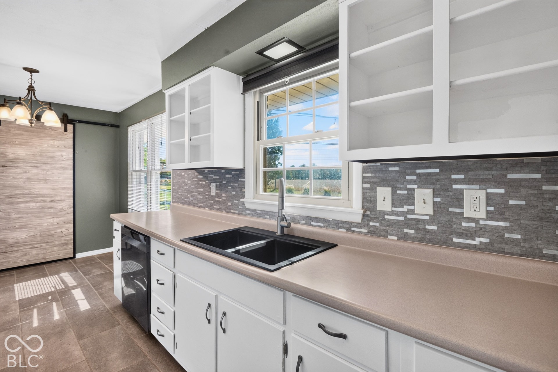 10847 E Greendale Drive, Seymour, IN 47274