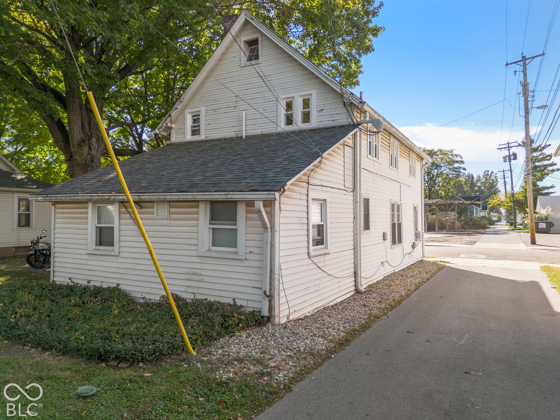 Carriage house with 3 rental units.