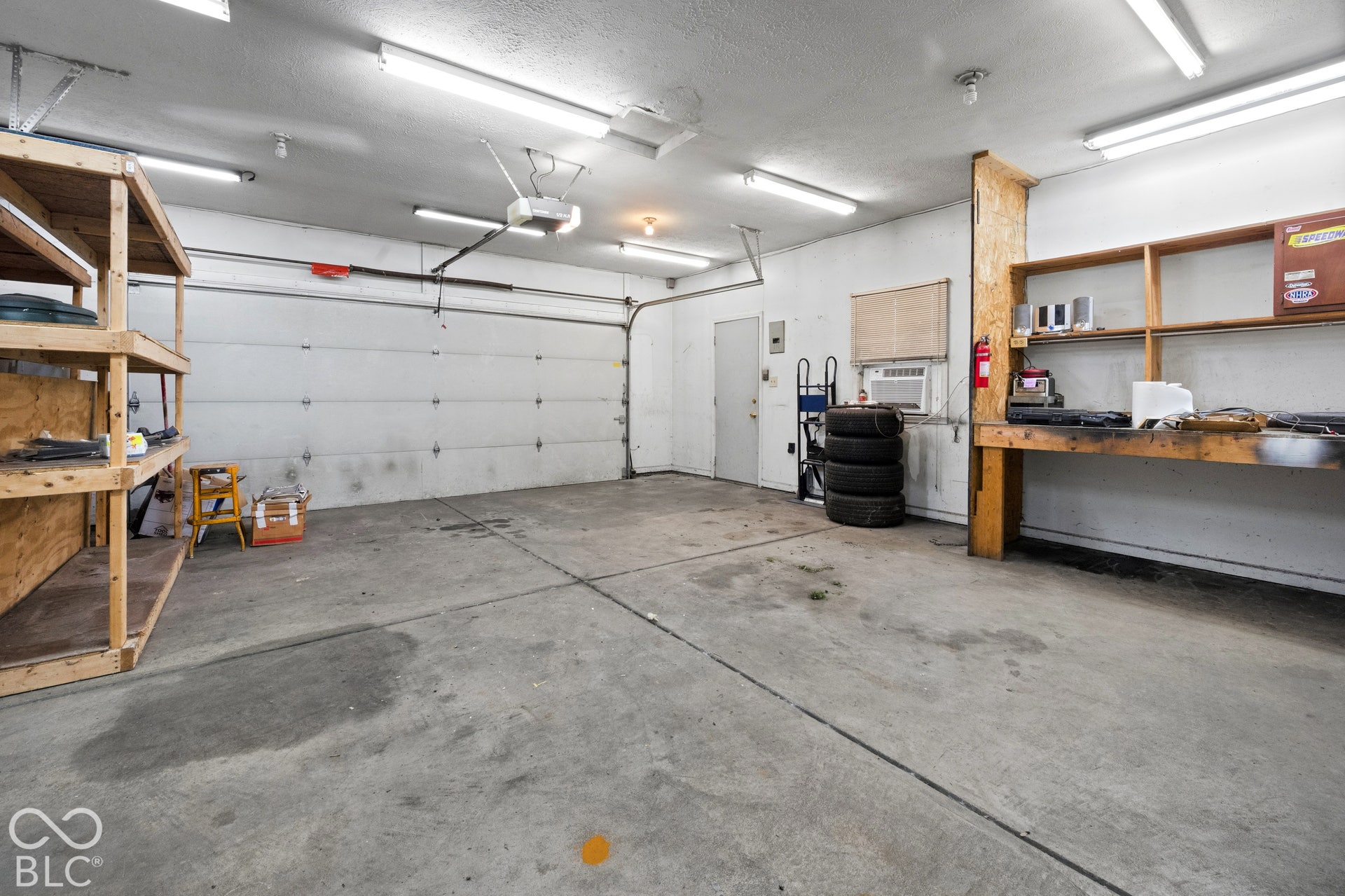 3227 E Southport, Indianapolis, IN 46227
