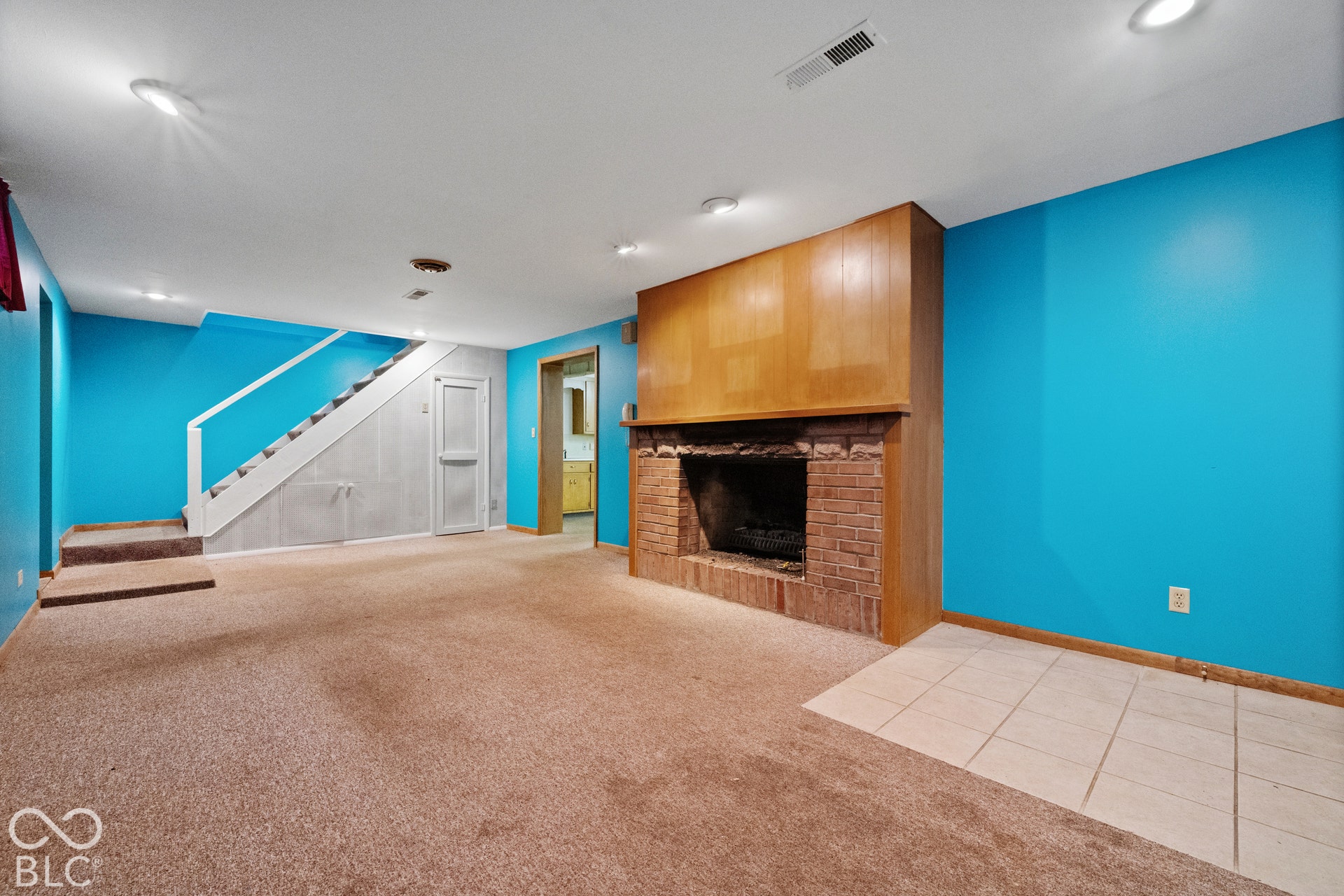 3227 E Southport, Indianapolis, IN 46227