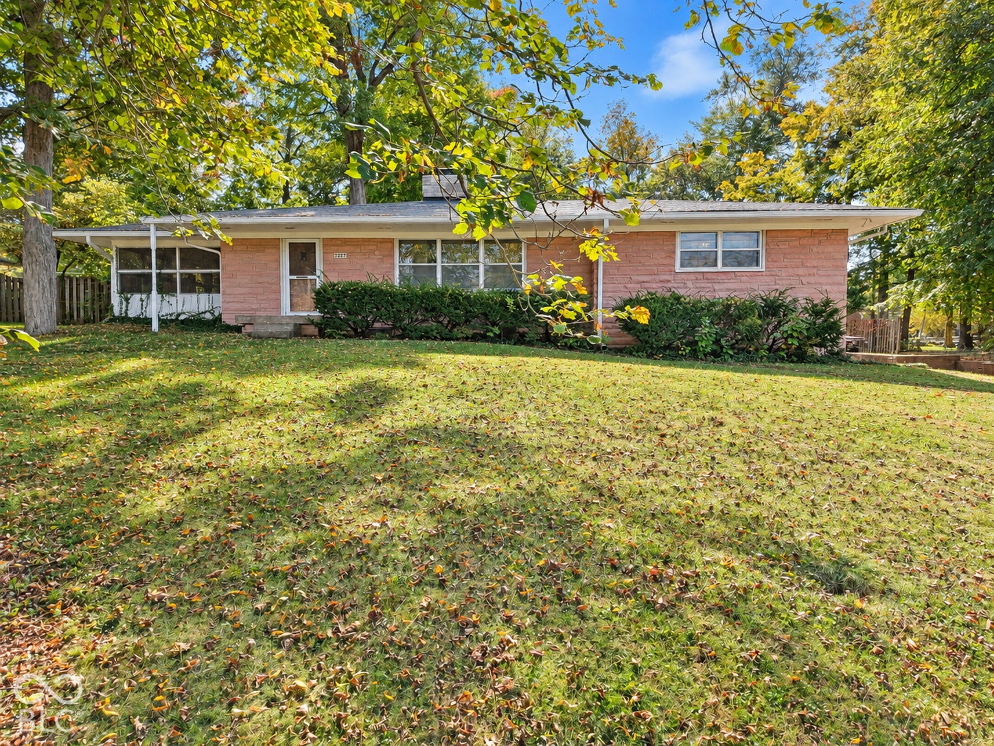 3227 E Southport, Indianapolis, IN 46227