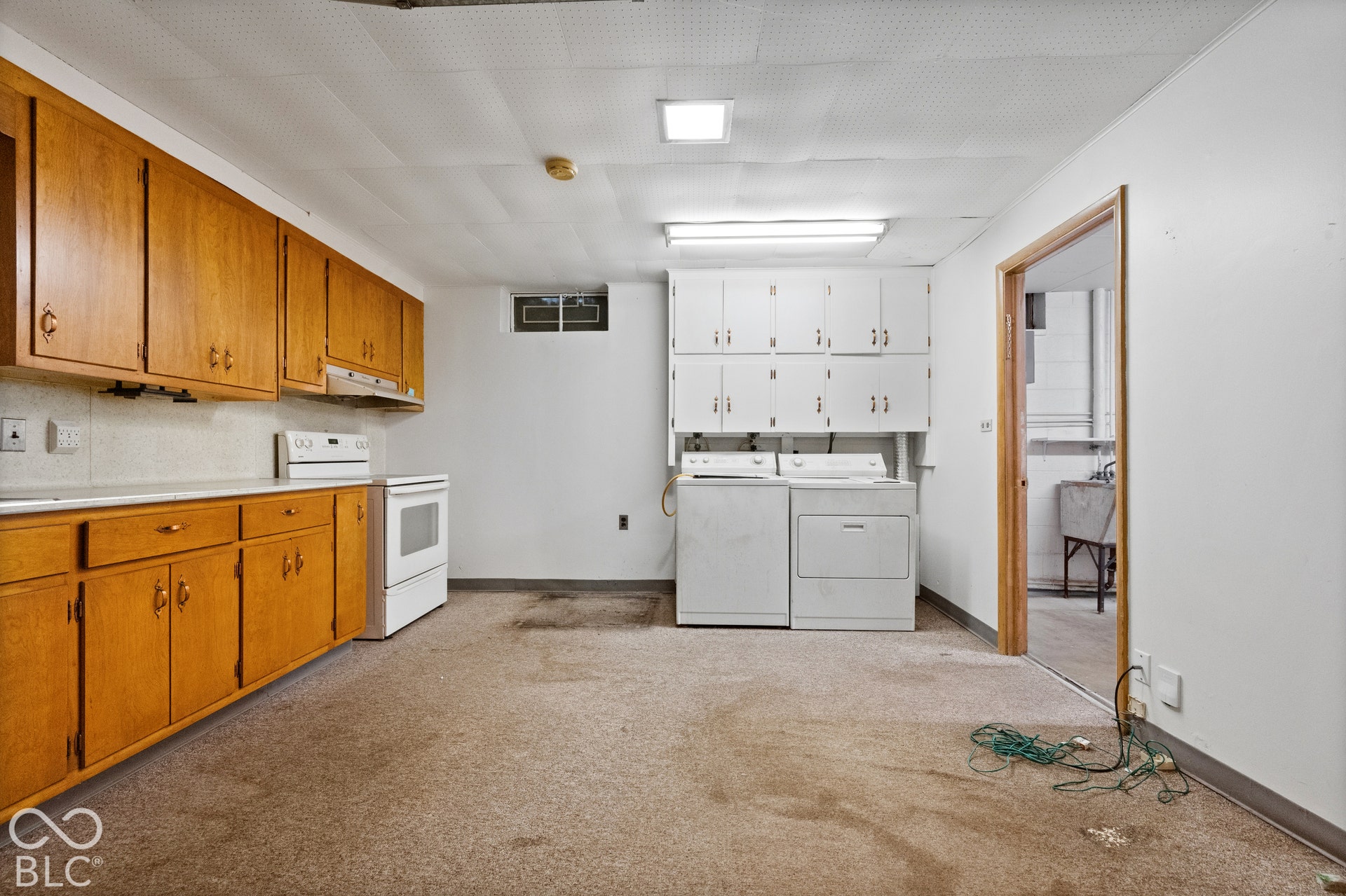3227 E Southport, Indianapolis, IN 46227