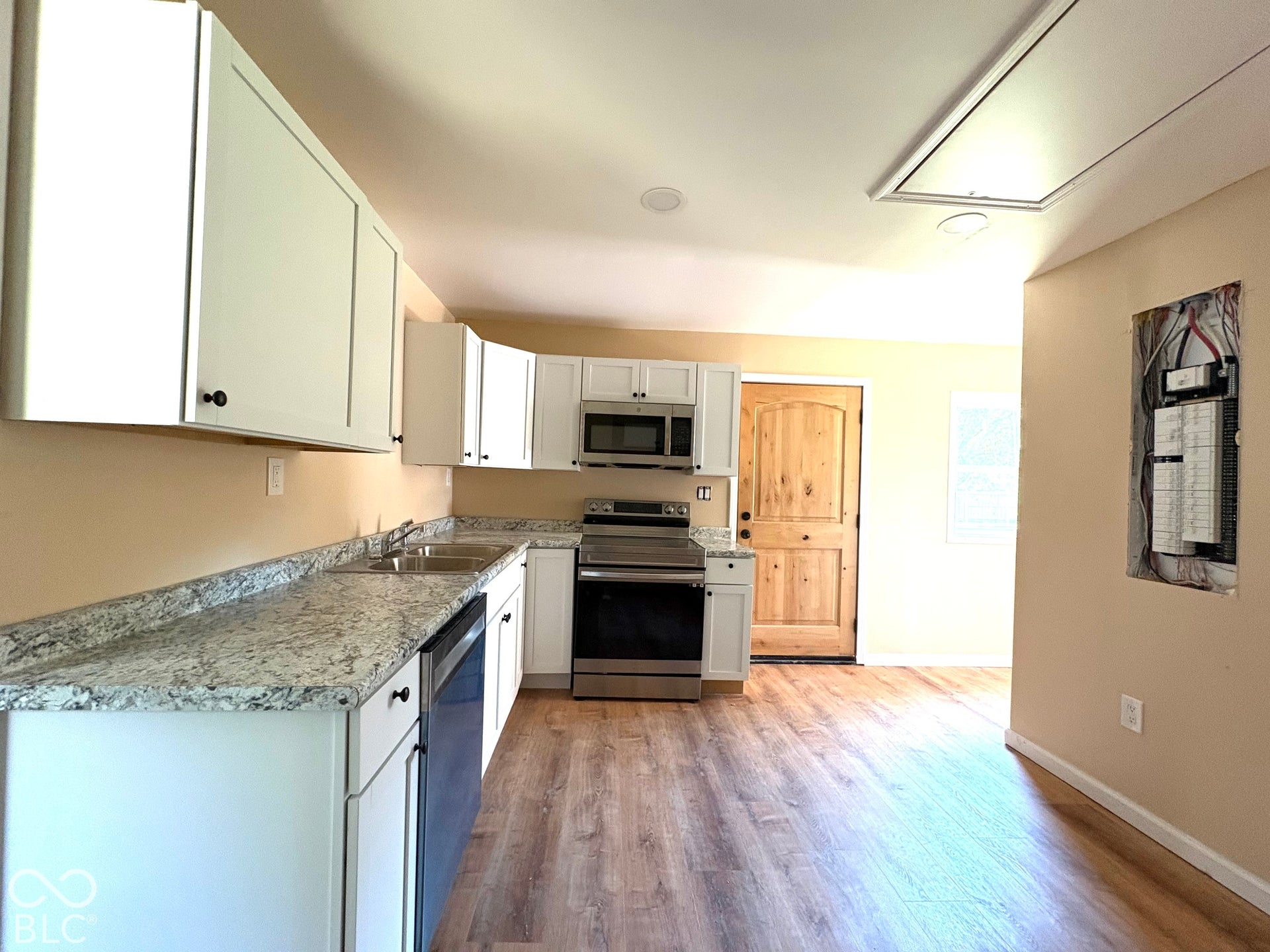 209 W Walnut Street, Waynetown, IN 47990