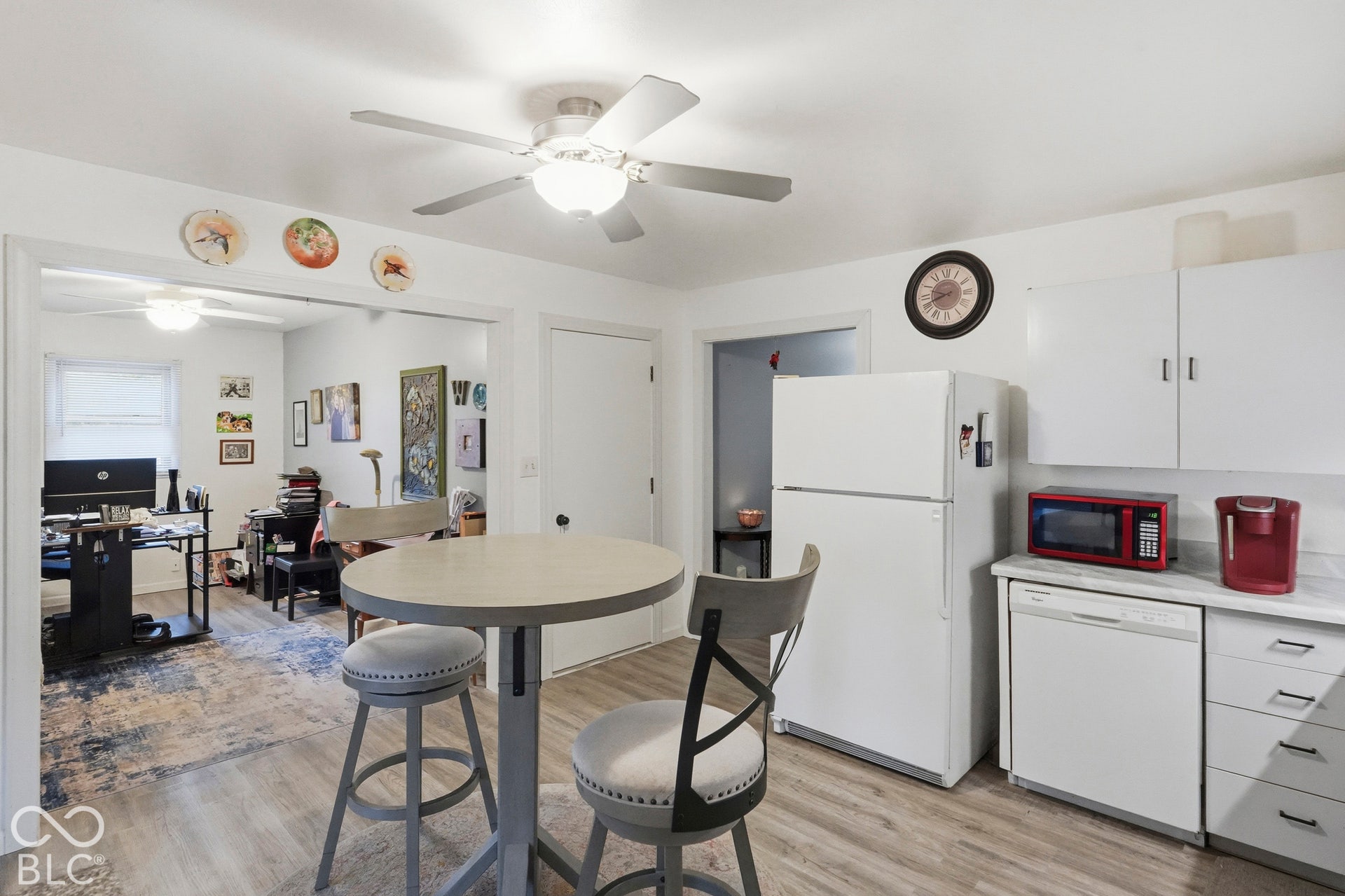 Another view of the kitchen.