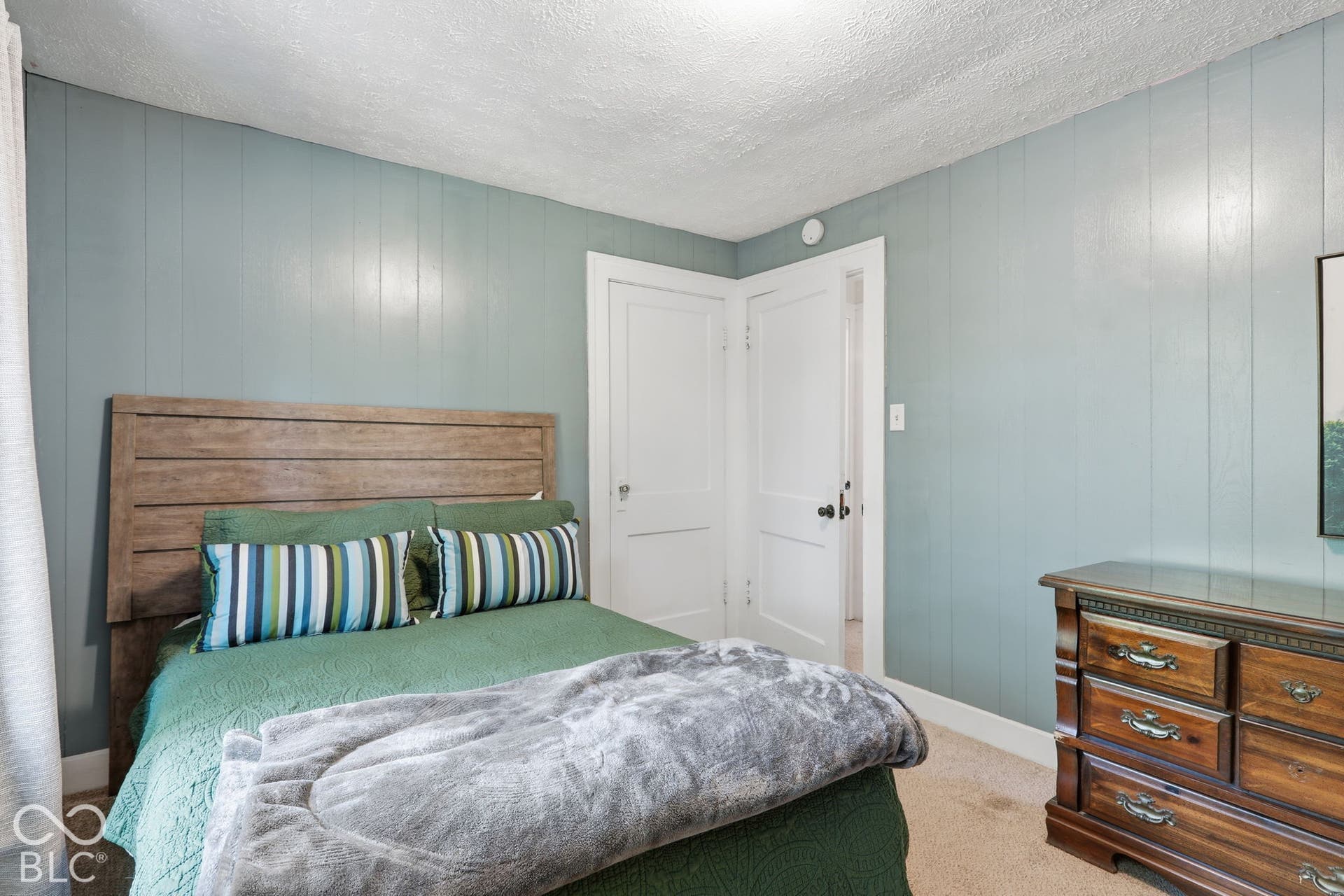 2356 W 58th Street, Indianapolis, IN 46228
