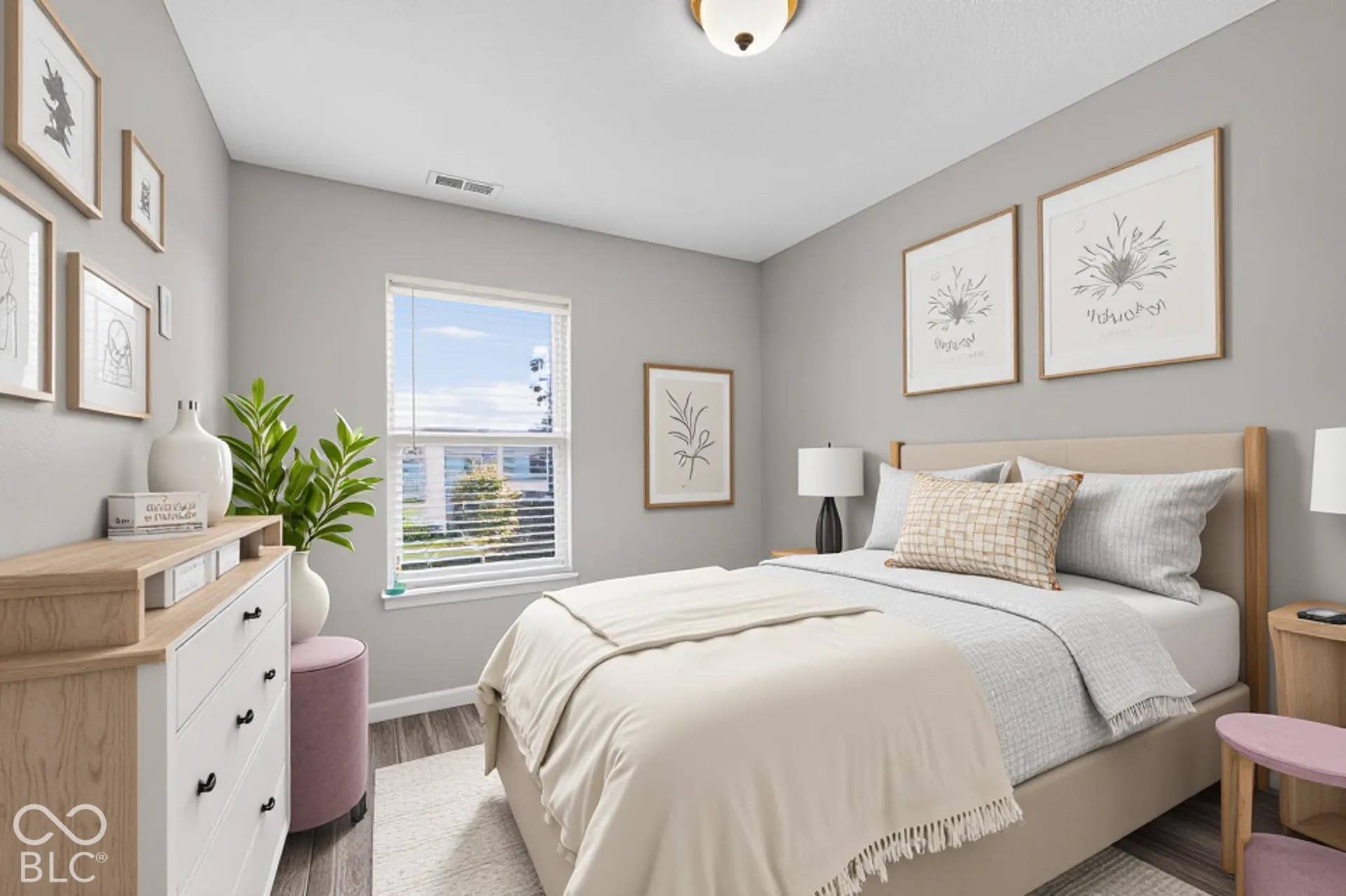 Virtually Altered - Virtual staging of 3rd bedroom
