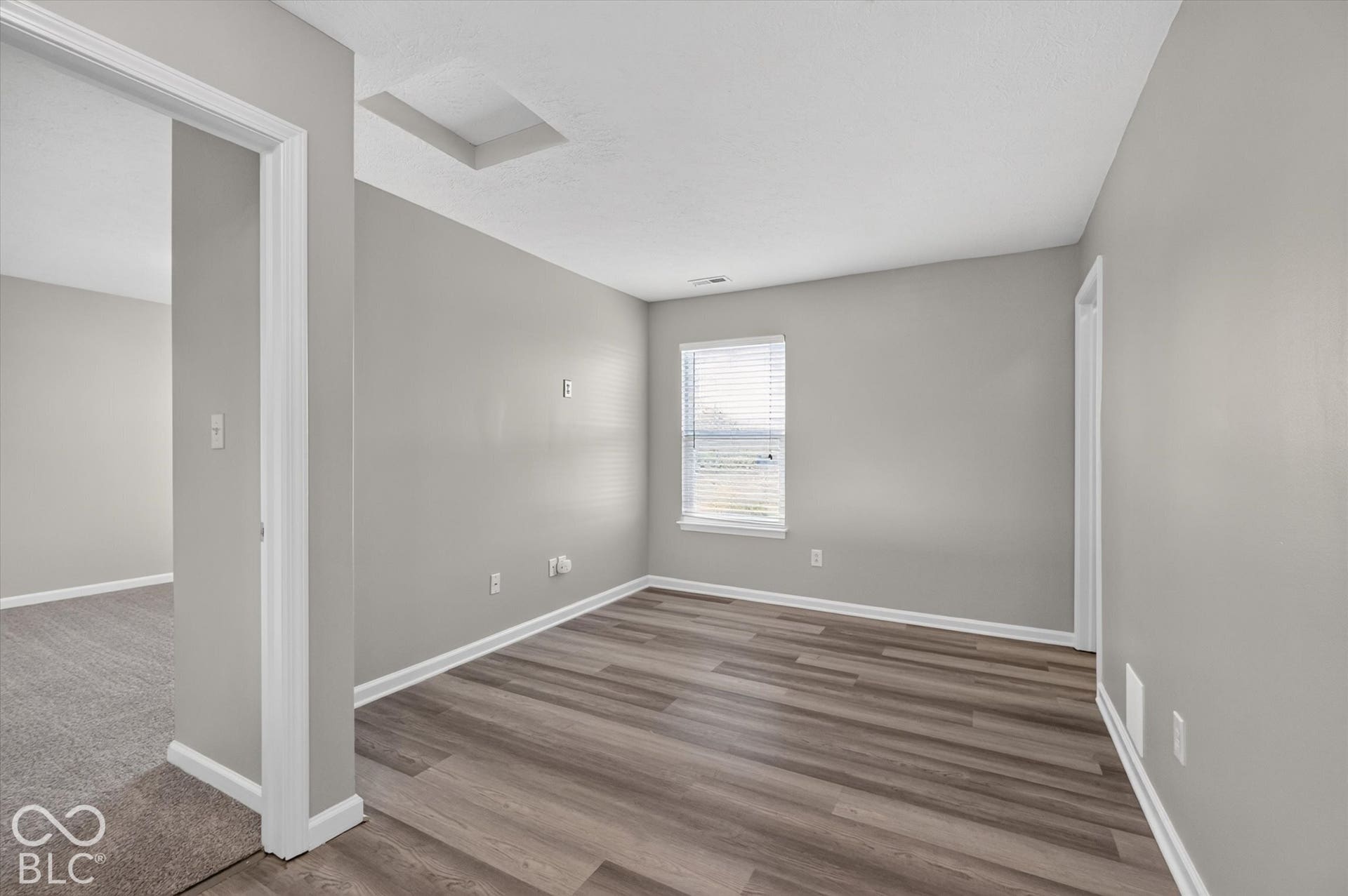 Versatile loft space with newer LVP flooring