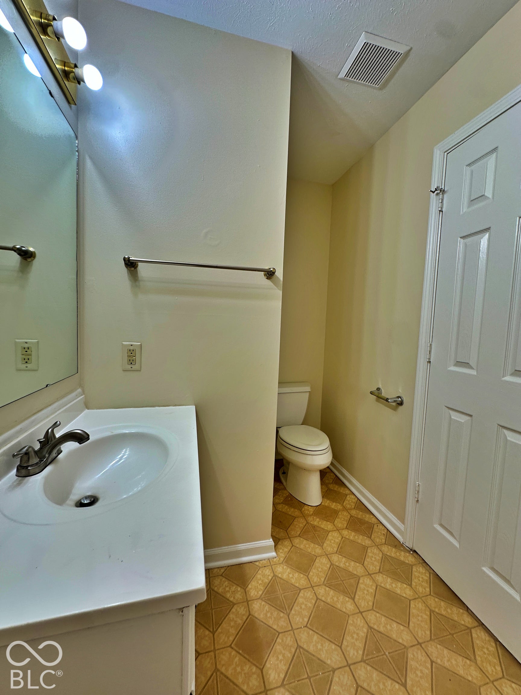 4650 Falcon Run Way, Indianapolis, IN 46254