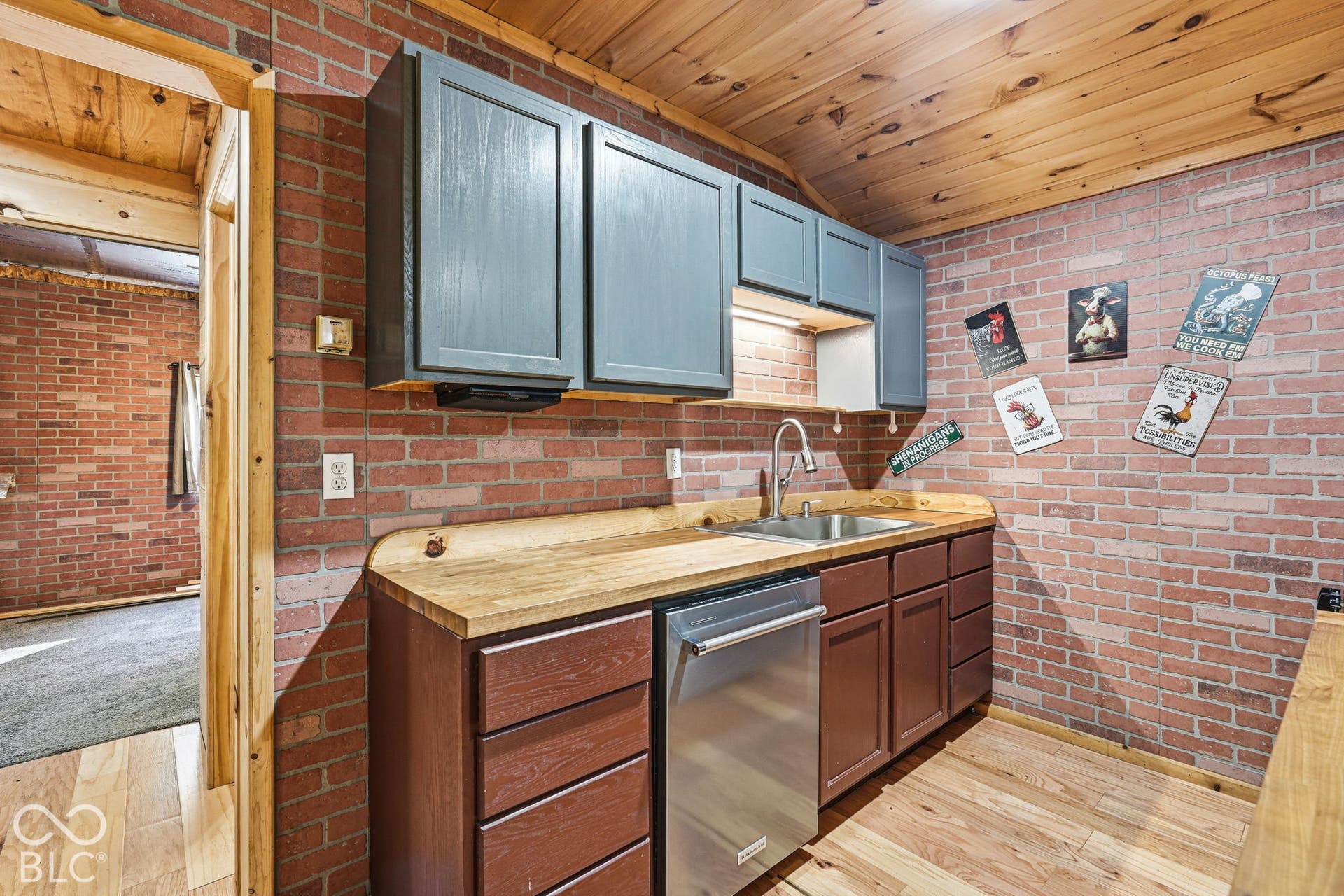 4843 Cunot Cataract Road, Poland, IN 47868