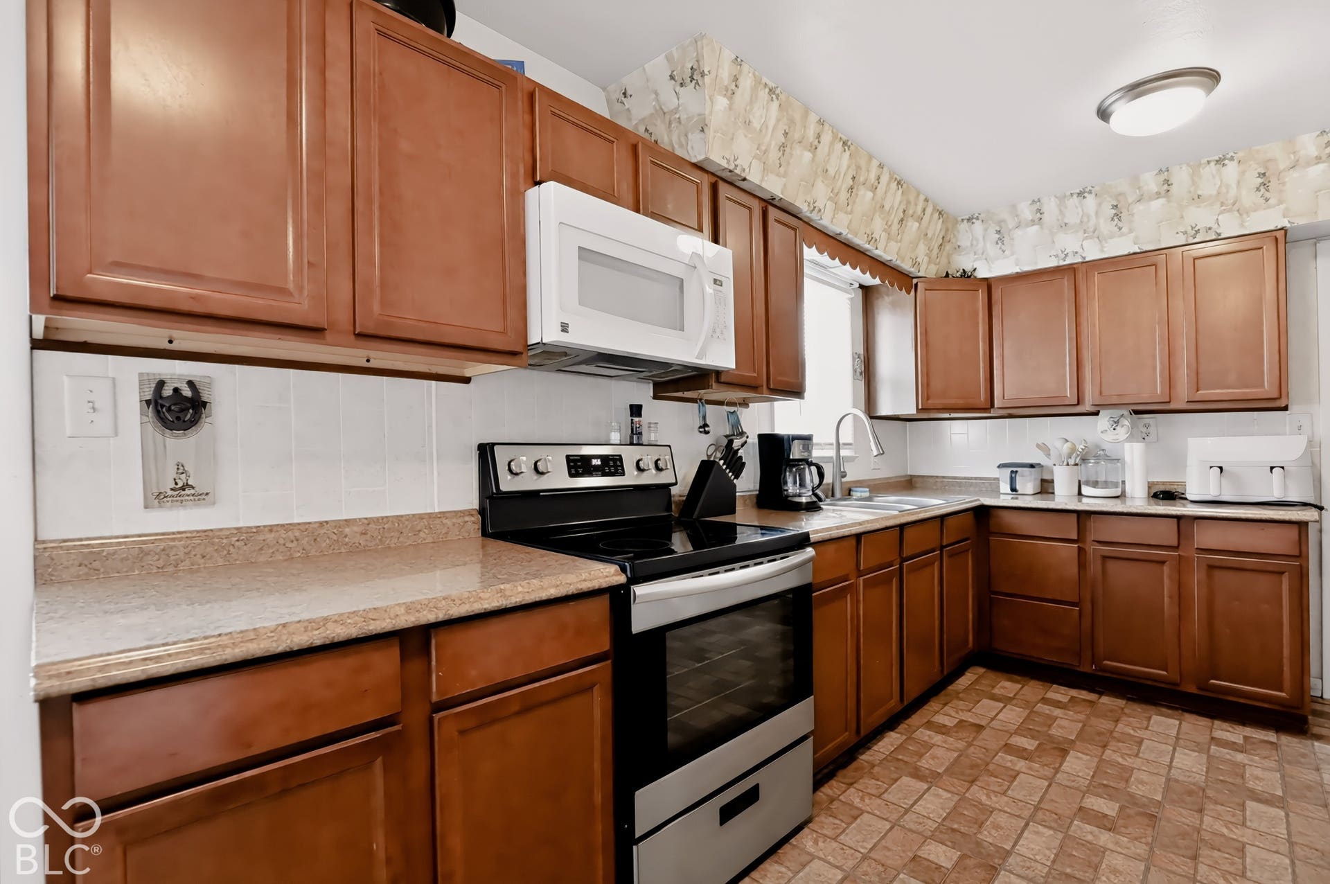 1459 E Walnut Street, Frankfort, IN 46041