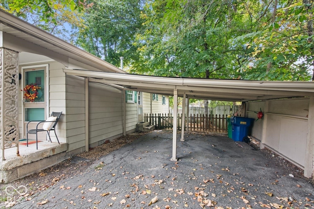 175 N 8th Street, Zionsville, IN 46077