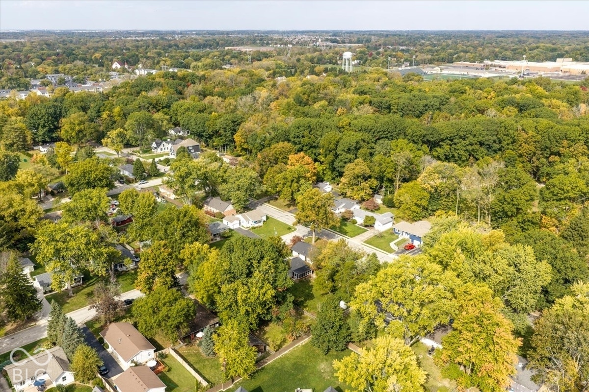 175 N 8th Street, Zionsville, IN 46077