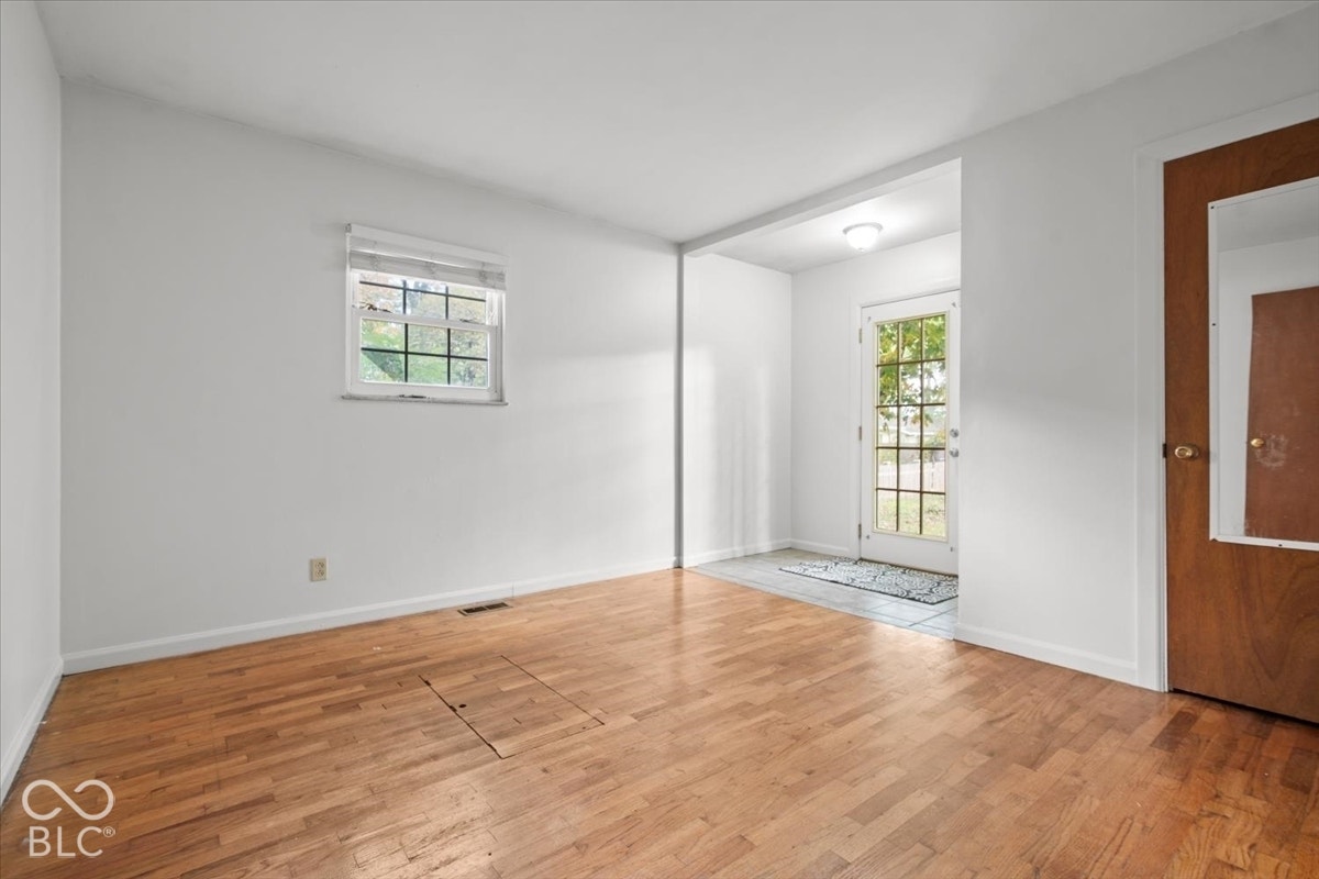 175 N 8th Street, Zionsville, IN 46077