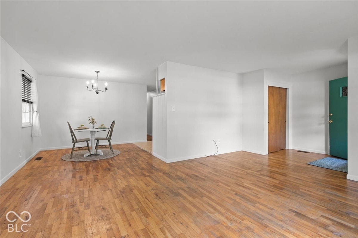 175 N 8th Street, Zionsville, IN 46077