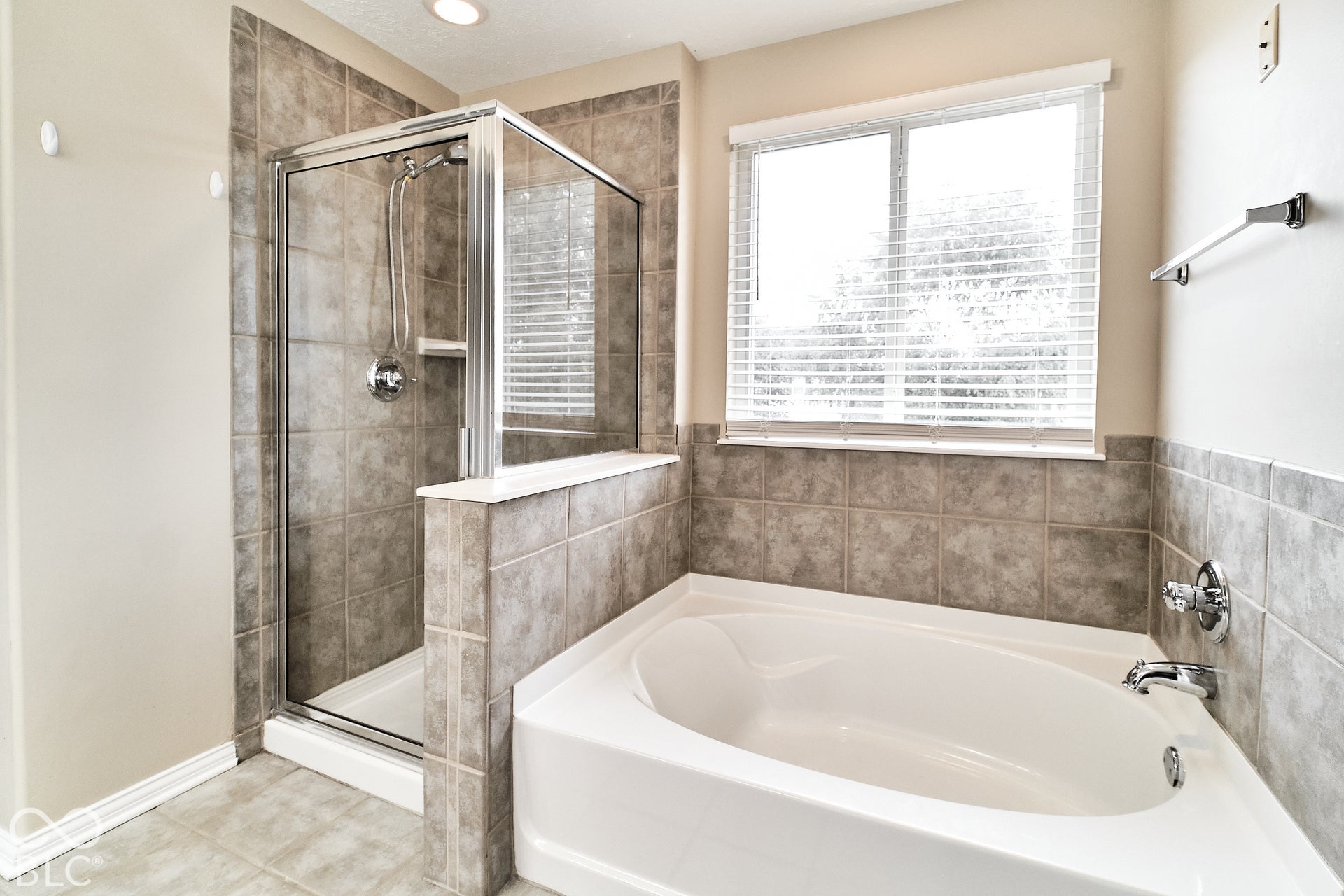 11249 Candice Drive, Fishers, IN 46038 11249 Candice Drive, Fishers, IN 46038