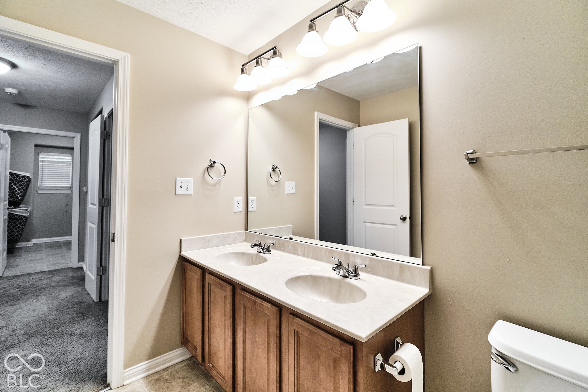 11249 Candice Drive, Fishers, IN 46038 11249 Candice Drive, Fishers, IN 46038
