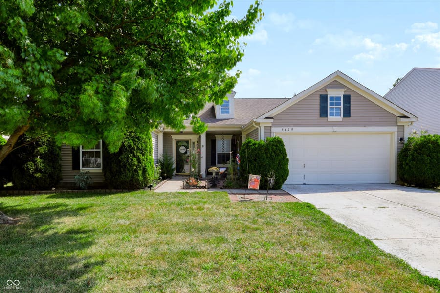 Property photo for 5629 Olive Branch Way, Indianapolis, IN